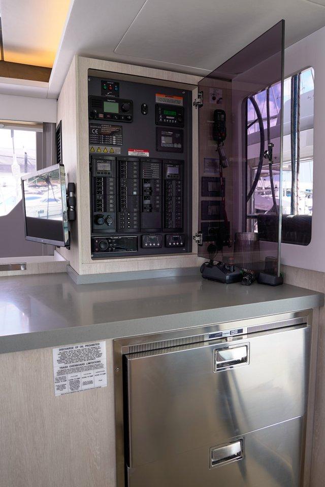 Leopard 45 - 3 + 1 cab., picture 32