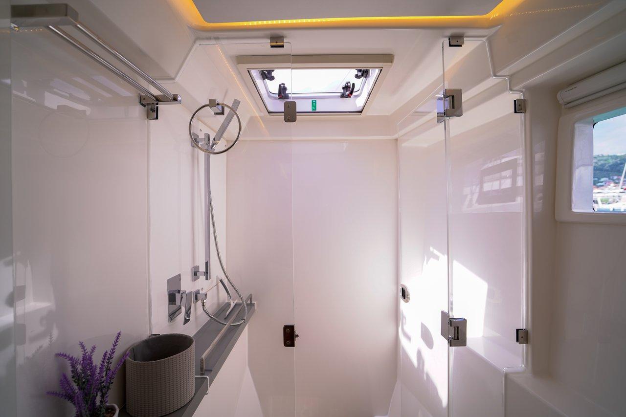 Leopard 45 - 3 + 1 cab., picture 45