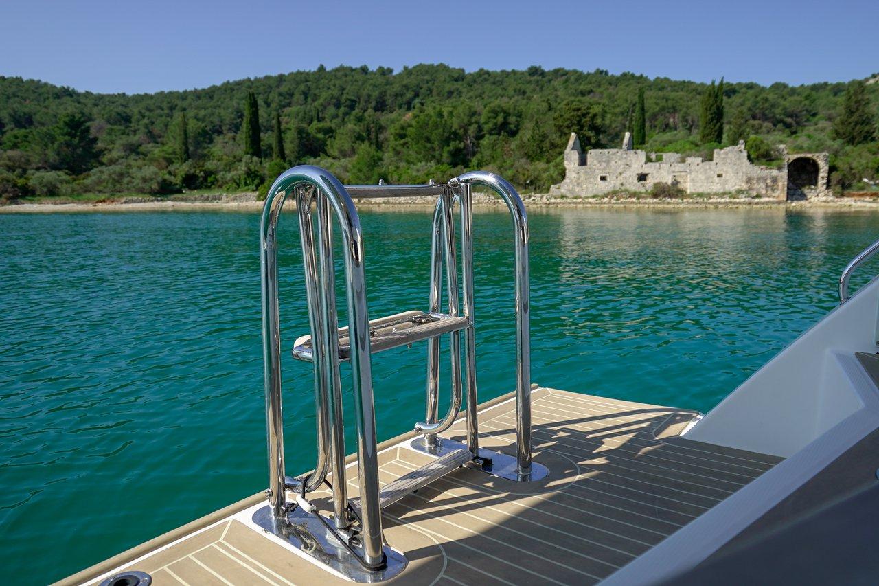 Leopard 45 - 3 + 1 cab., picture 13