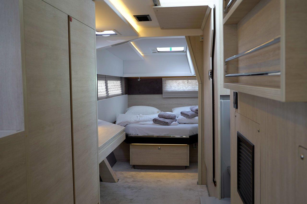 Leopard 45 - 3 + 1 cab., picture 42