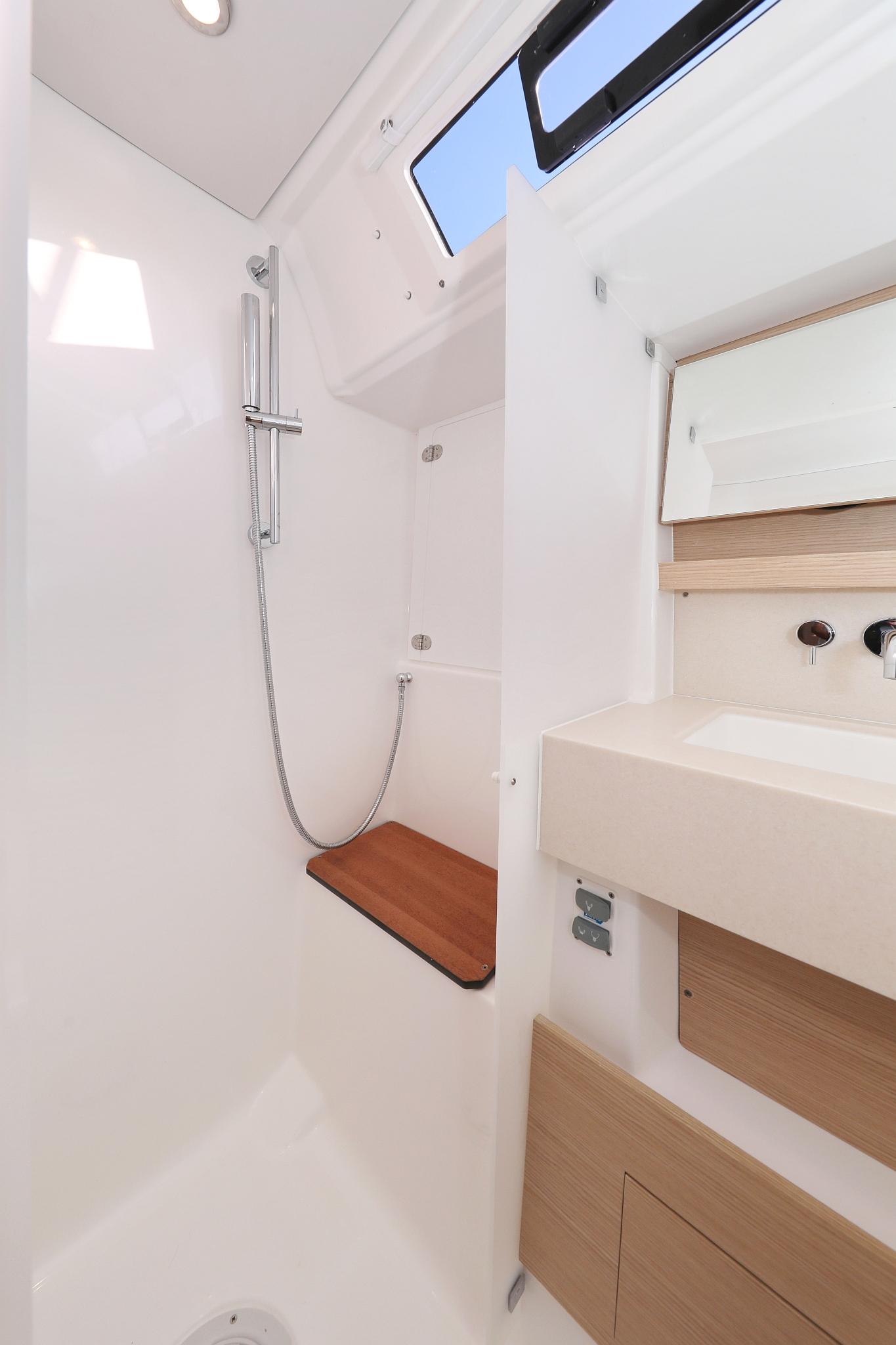 Dufour 470 - 4 cab., picture 36