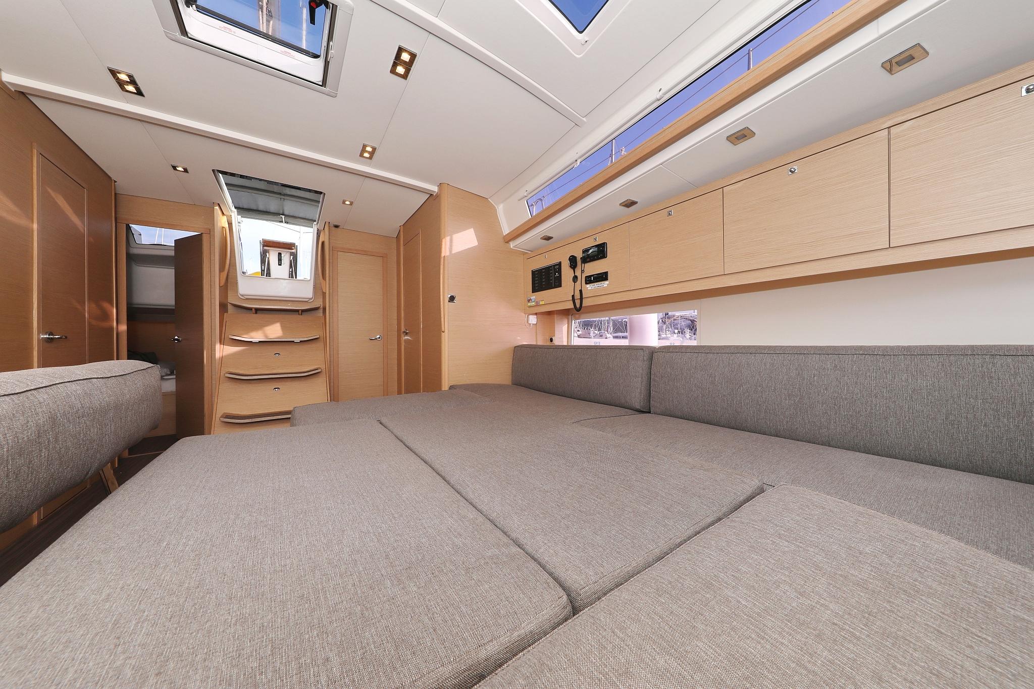 Dufour 470 - 4 cab., picture 46