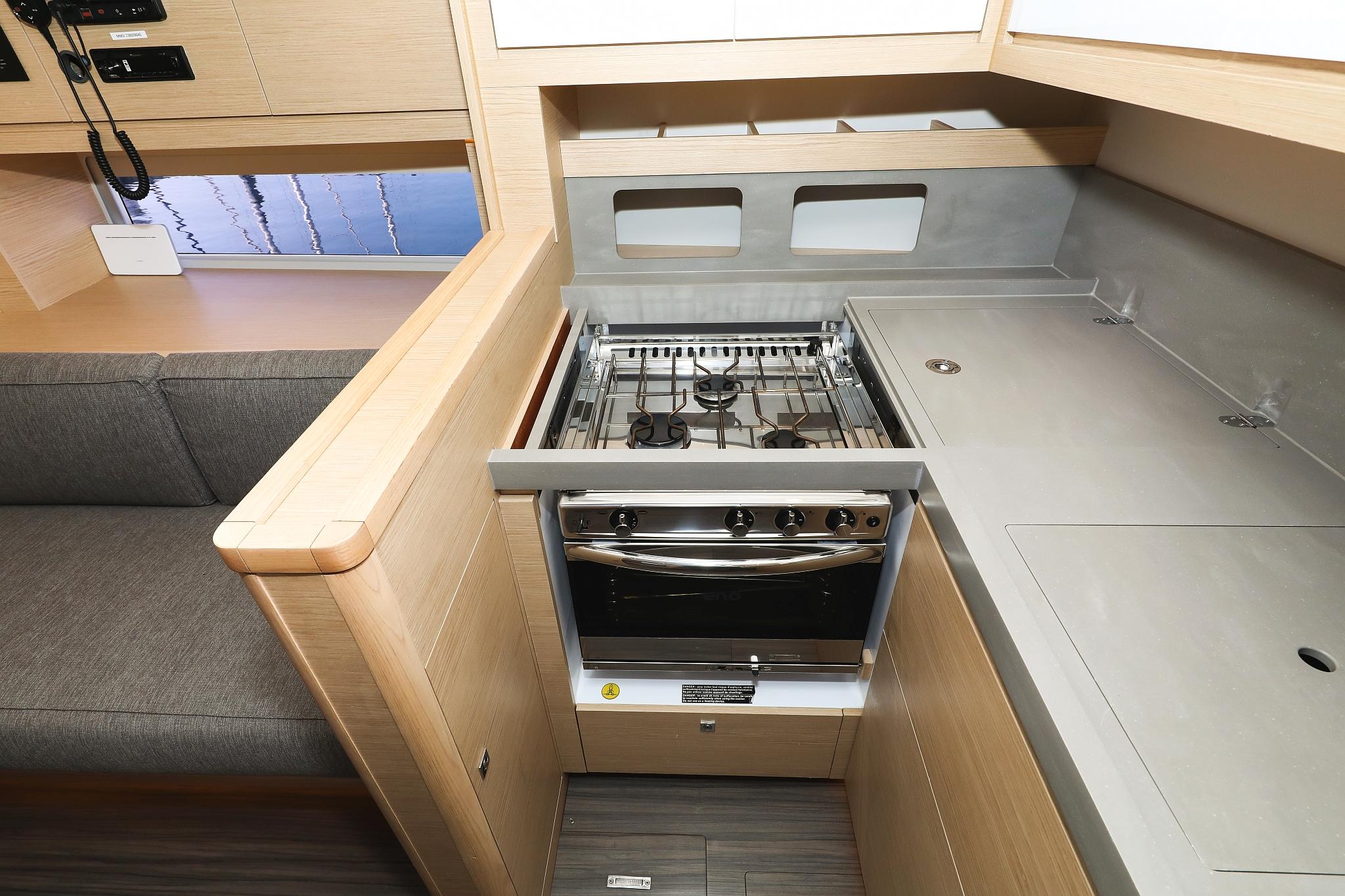 Dufour 470 - 3 cab., picture 19