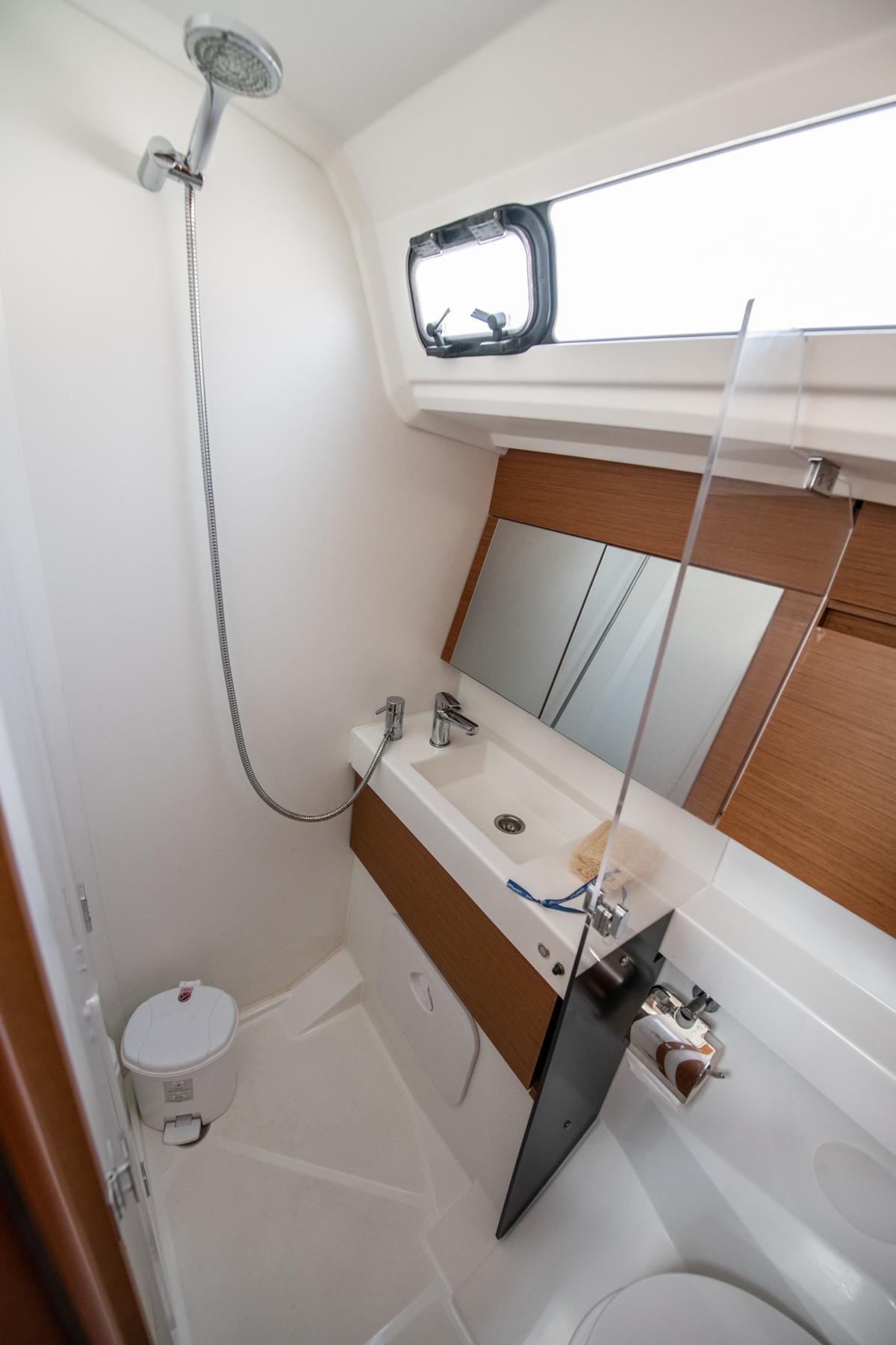 Sun Odyssey 410 - 3 cab., picture 7
