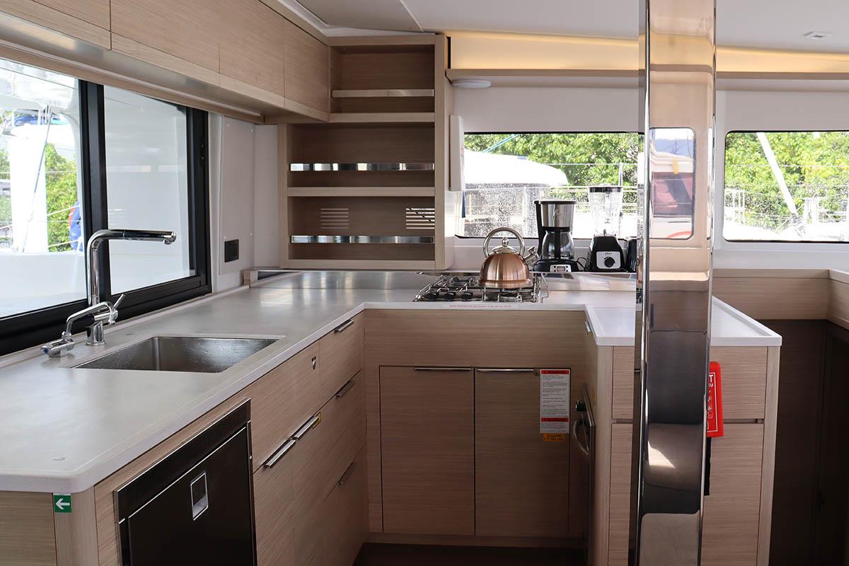 Lagoon 46 - 4 + 2 cab., picture 8