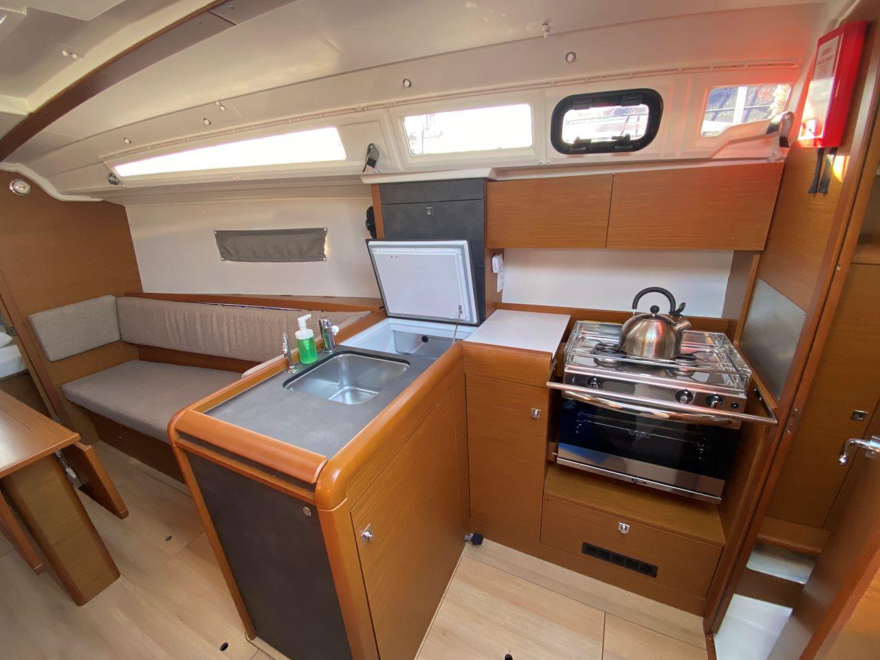 Sun Odyssey 349 - 3 cab., picture 4