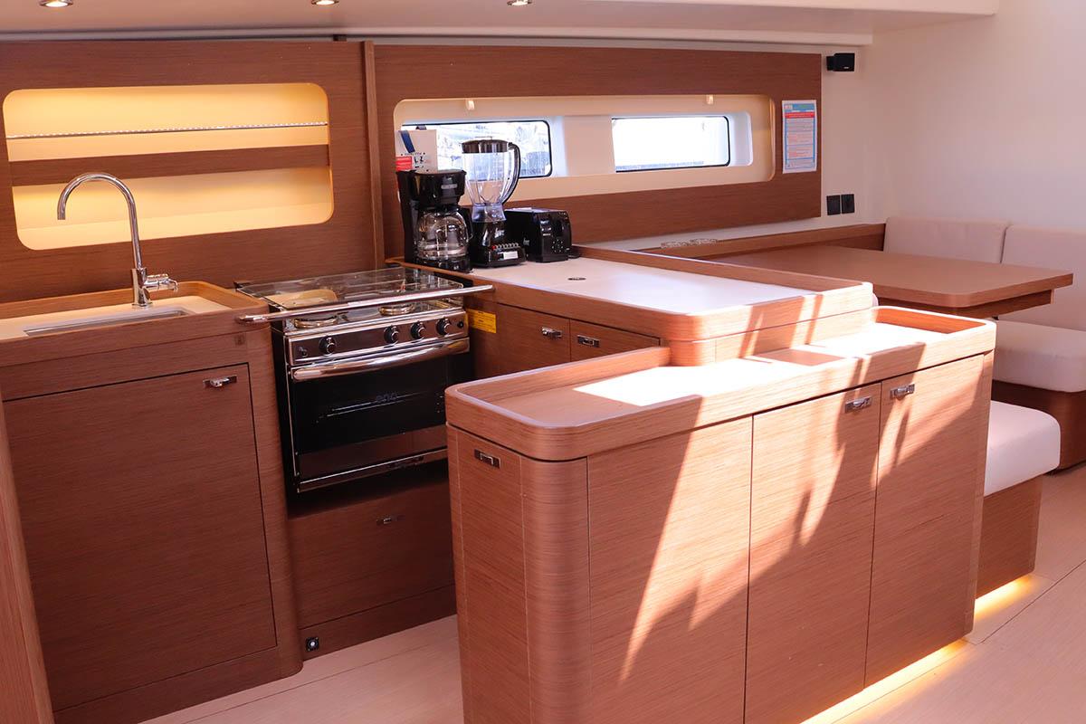 Oceanis 54 - 3 + 1 cab., picture 11