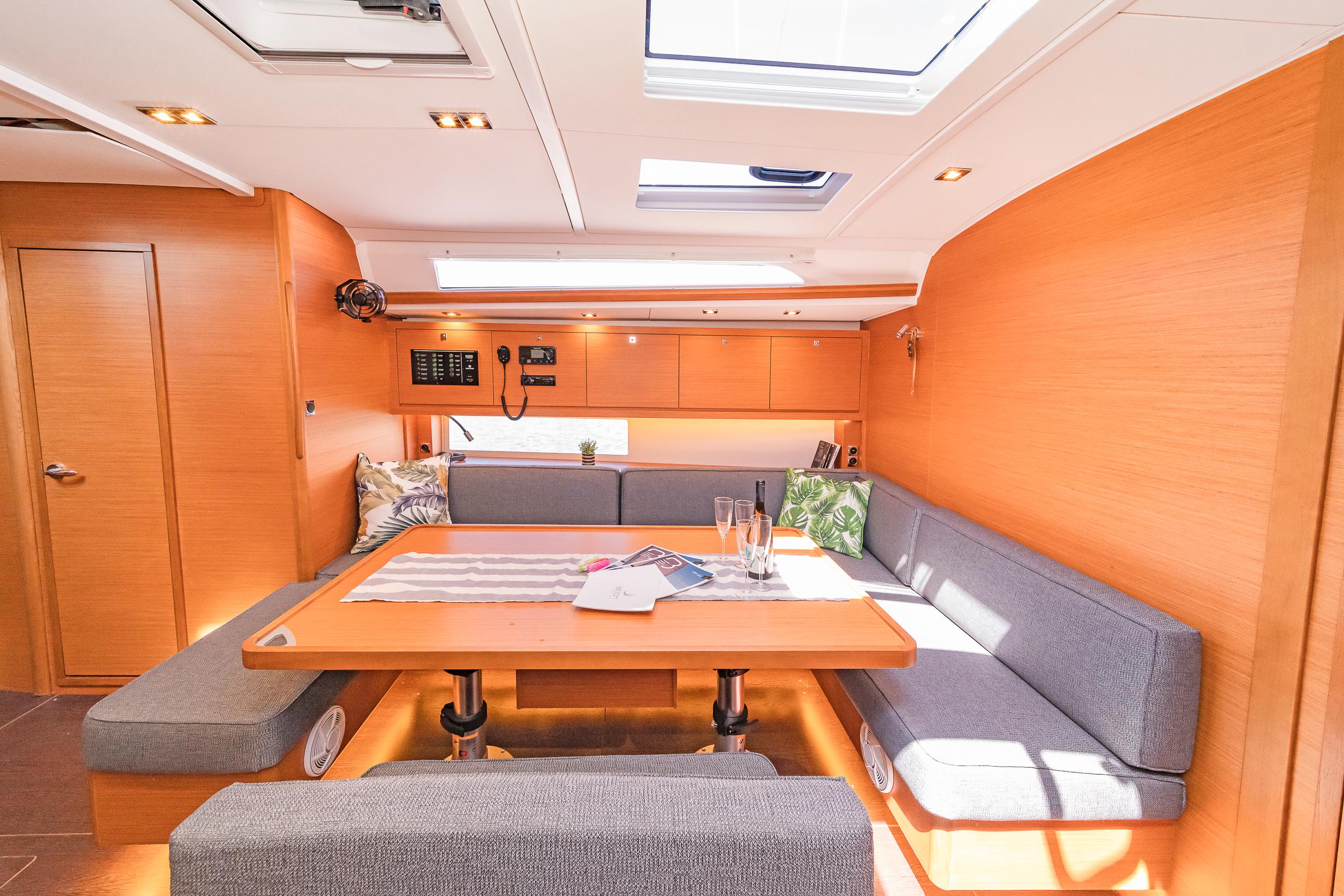 Dufour 470 - 4 + 1 cab., picture 12