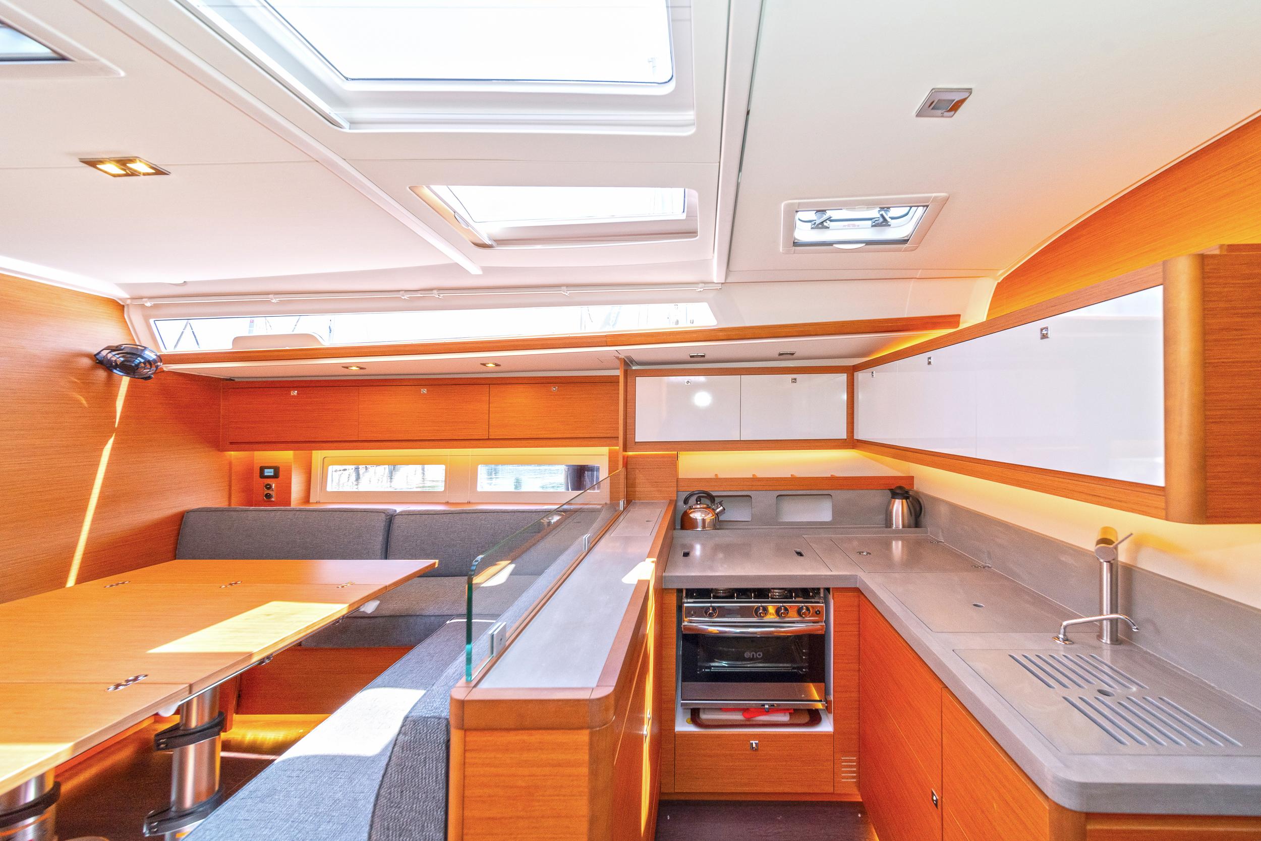 Dufour 530 - 5 + 1 cab., picture 11