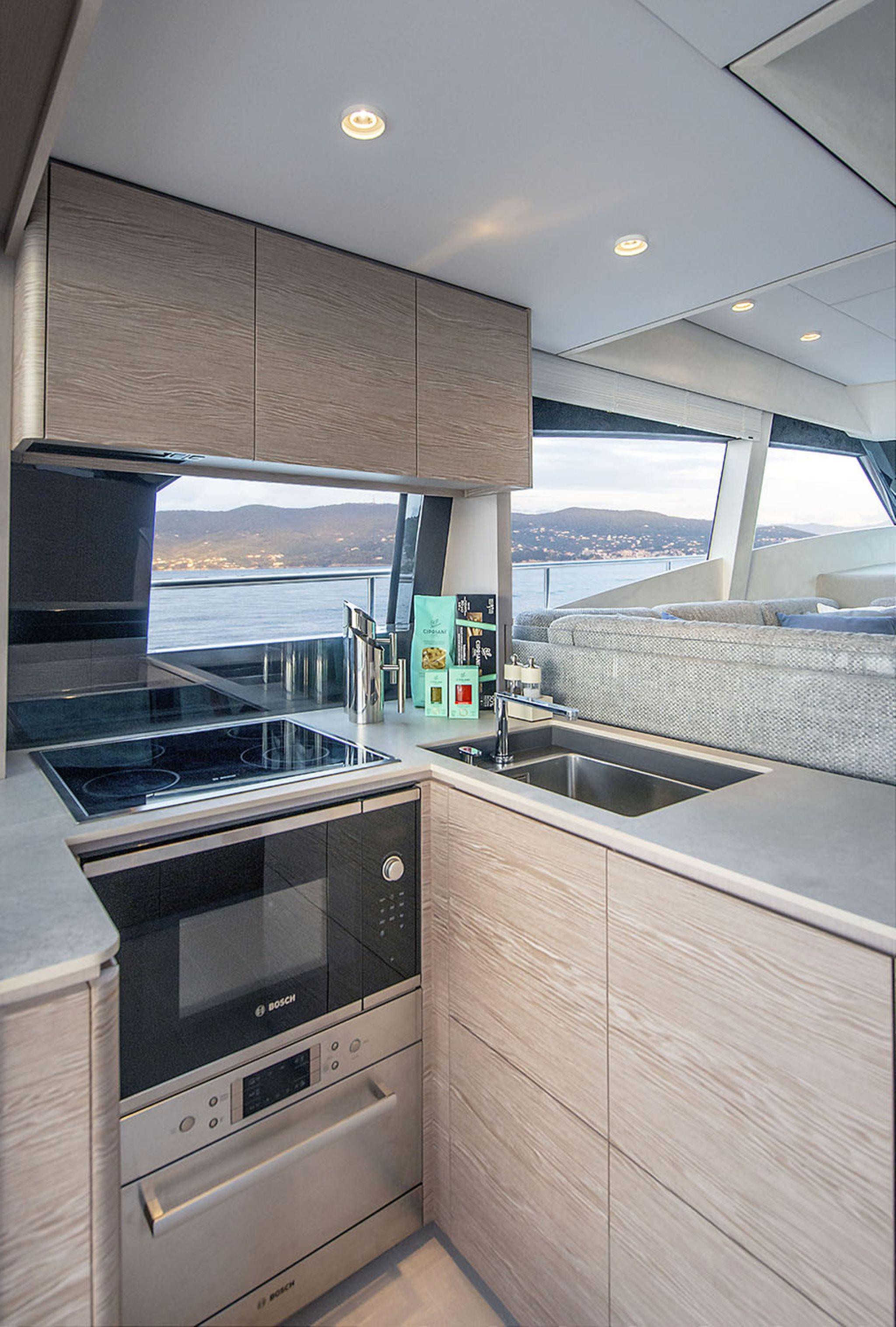 Ferretti Yachts 500, picture 20