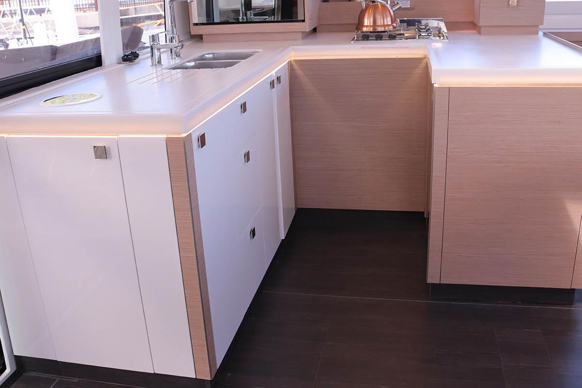 Fountaine Pajot Astrea 42 Quatuor, picture 12