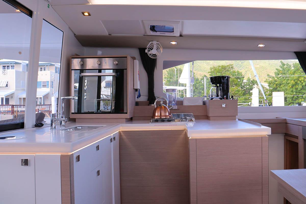 Fountaine Pajot Astrea 42 Quatuor, picture 11