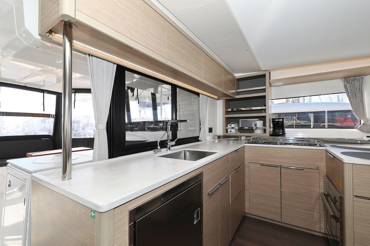 Lagoon 46 - 4 + 2 cab., picture 17