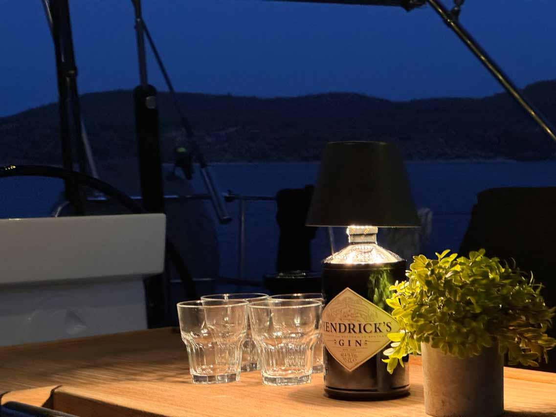 Bavaria C57 Style - 4 + 1 cab., picture 34