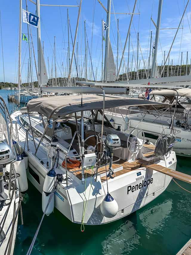 Bavaria C38, picture 5