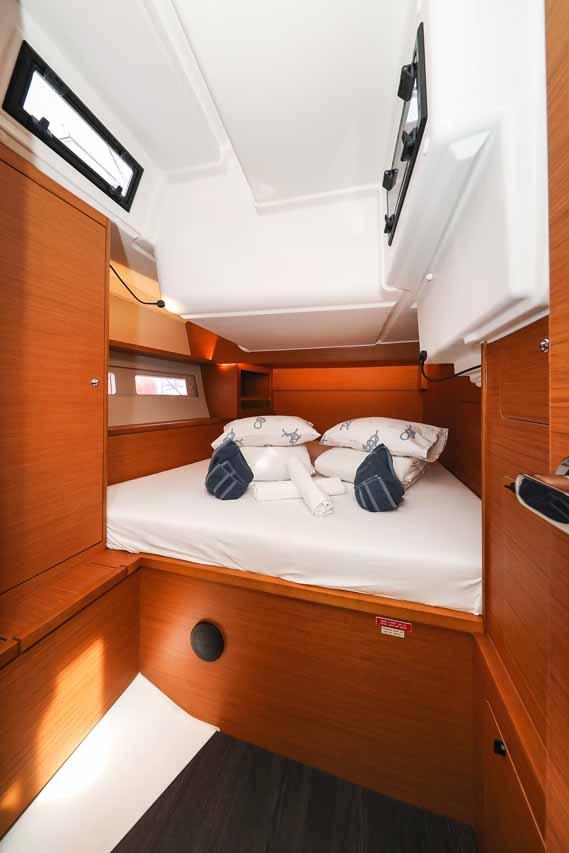 Dufour 530 - 5 + 1 cab., picture 24