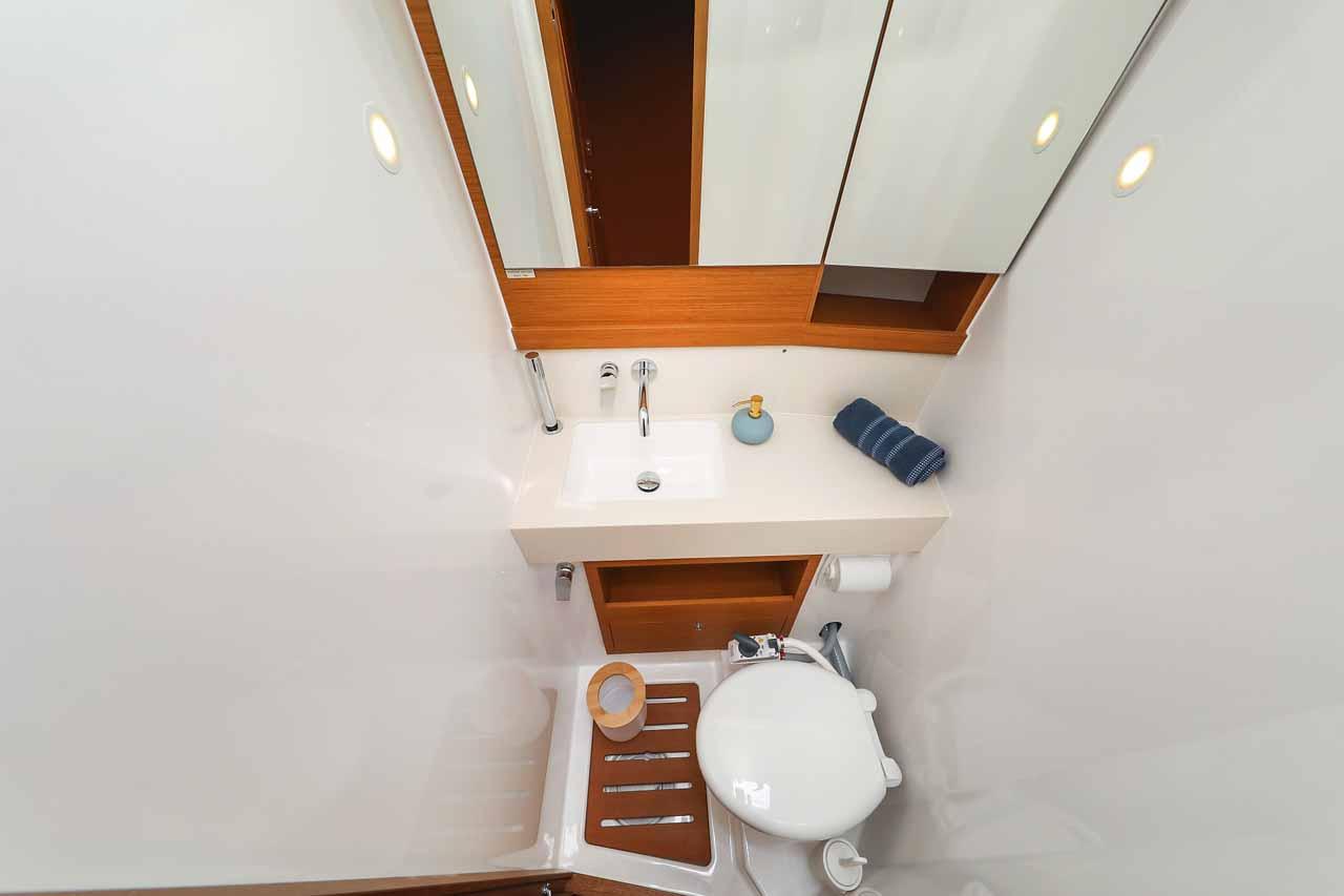 Dufour 530 - 5 + 1 cab., picture 26