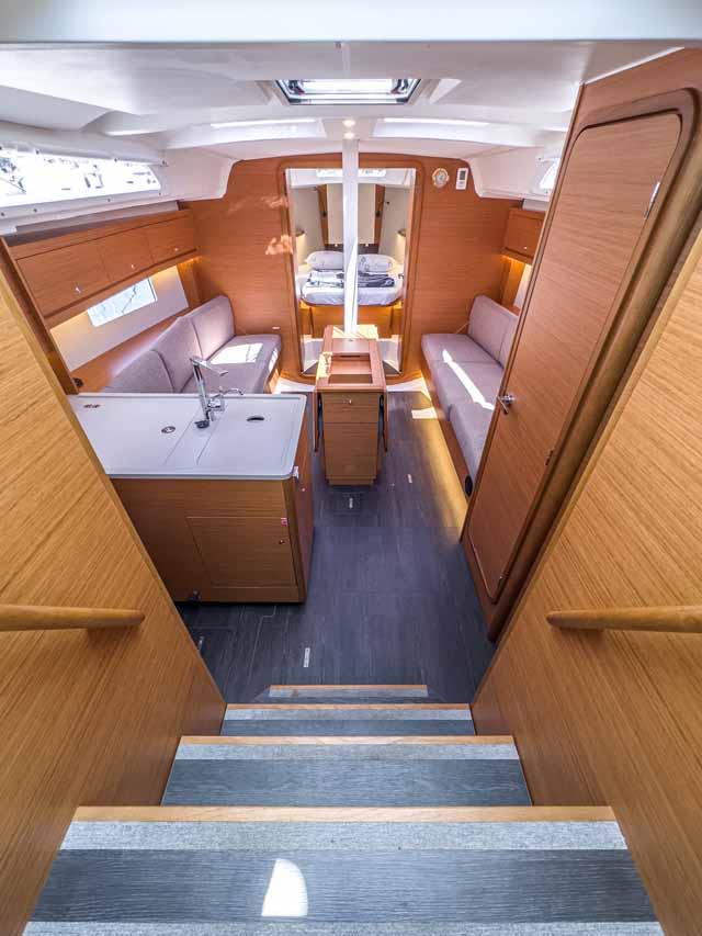 Dufour 37 - 3 cab., picture 10
