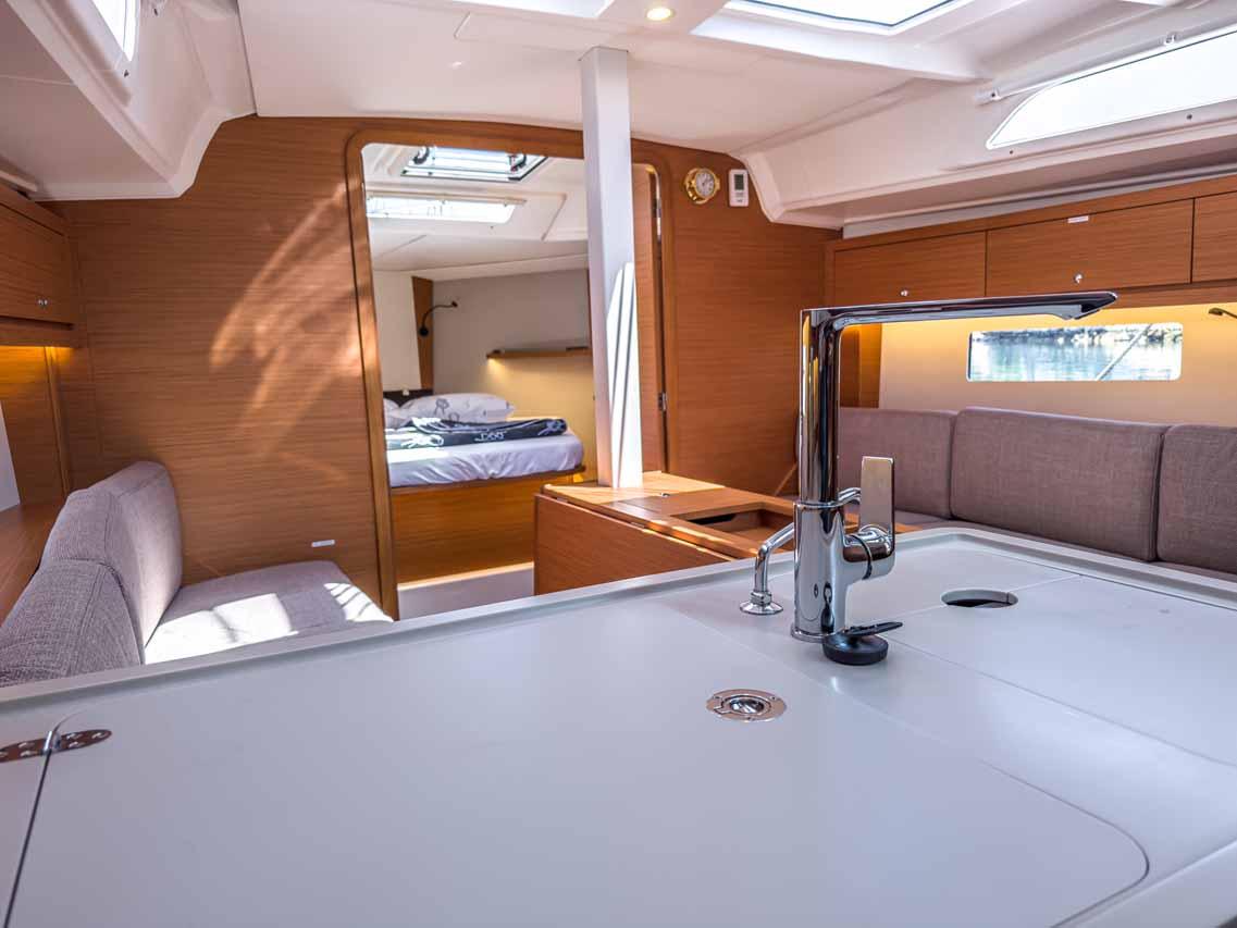 Dufour 37 - 3 cab., picture 13