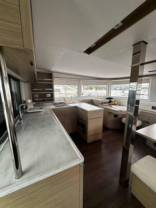 Lagoon 46 - 4 + 2 cab., picture 3