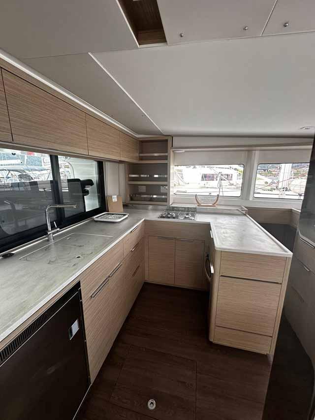 Lagoon 46 - 4 + 2 cab., picture 4