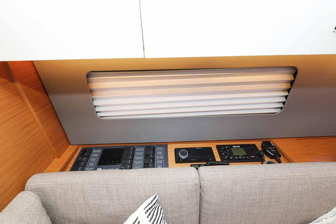 Dufour 41 - 3 cab., picture 15