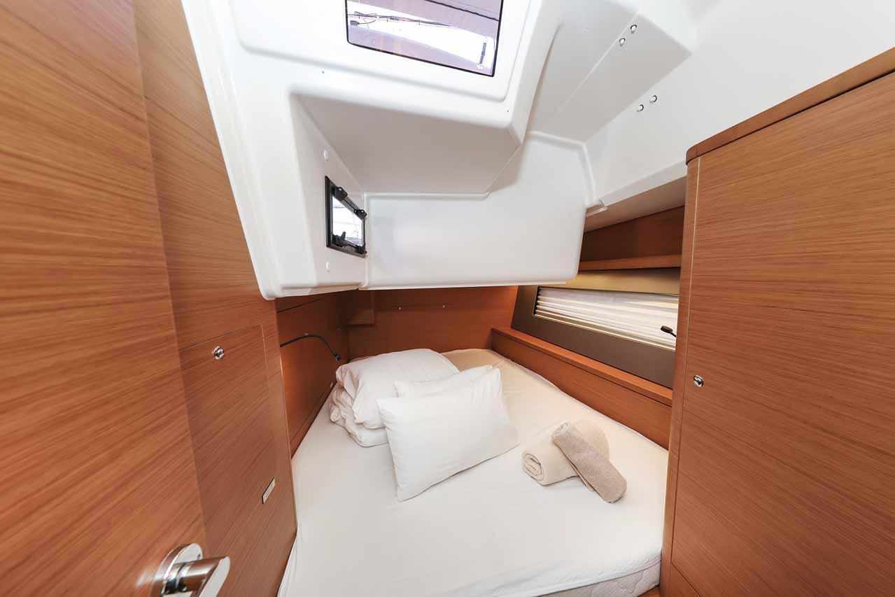 Dufour 41 - 3 cab., picture 24