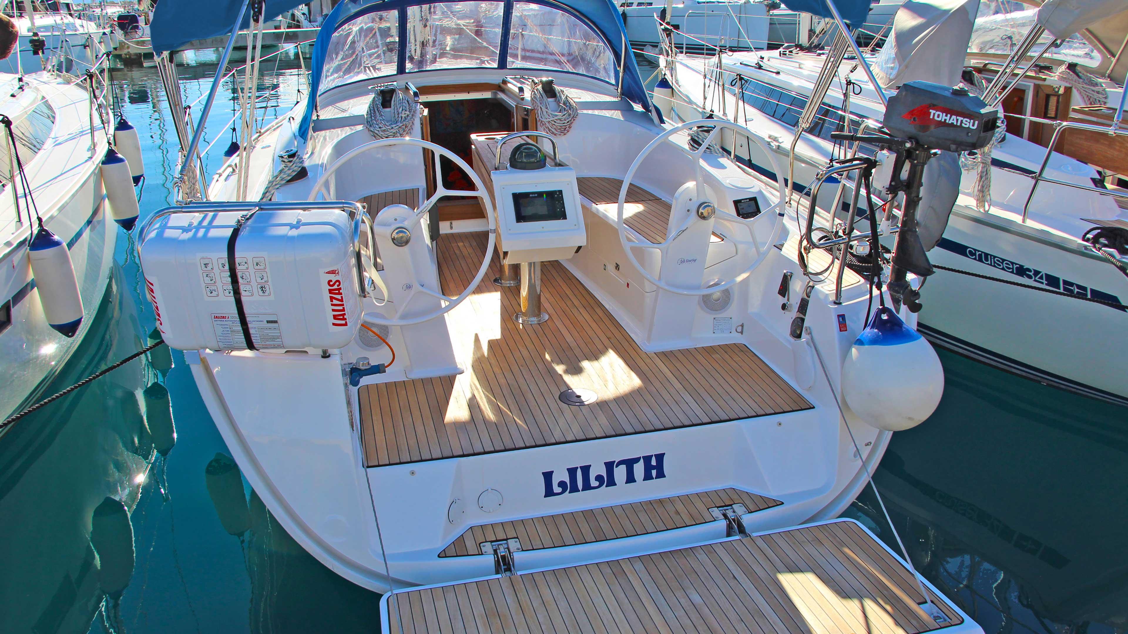 Bavaria Cruiser 34, picture 1