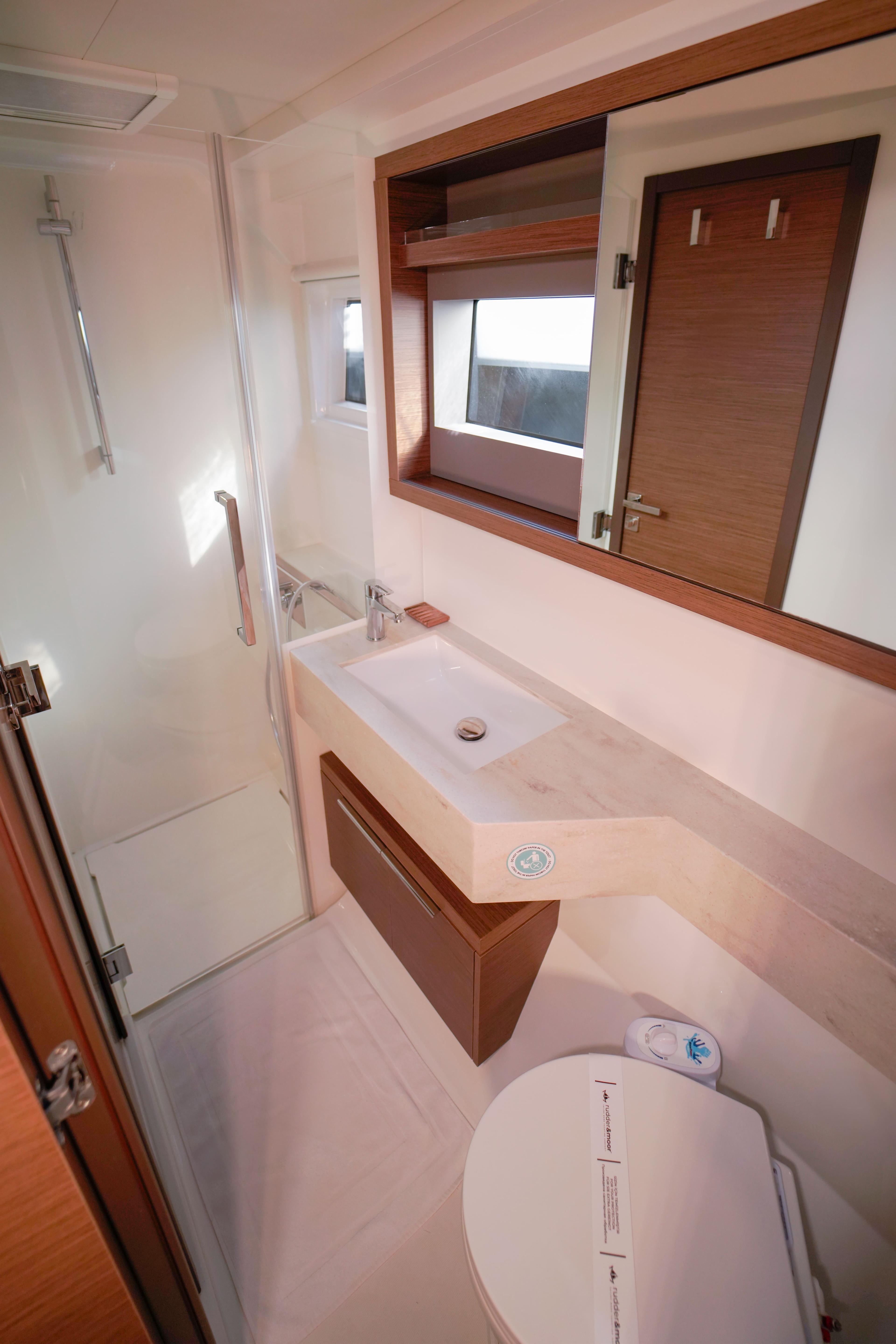 Lagoon 50 - 6 + 2 cab., picture 10