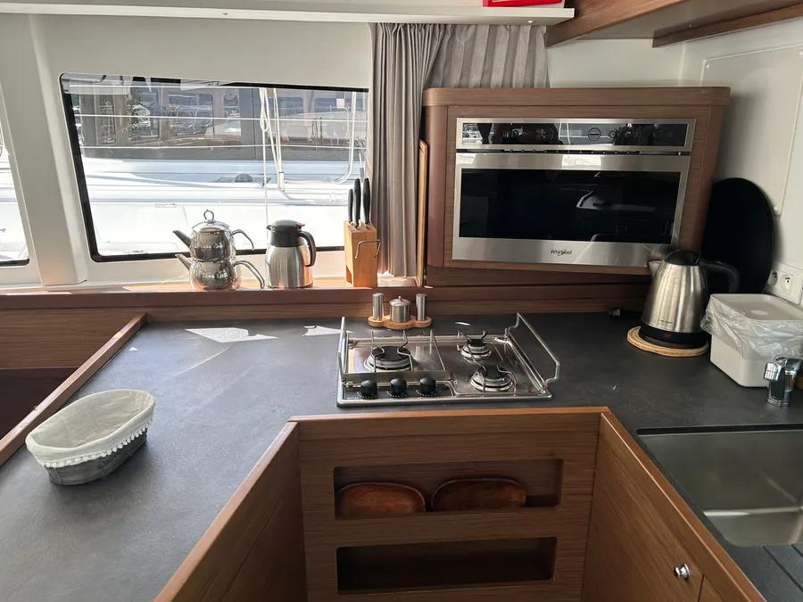 Lagoon 42 - 4 + 1 cab., picture 9