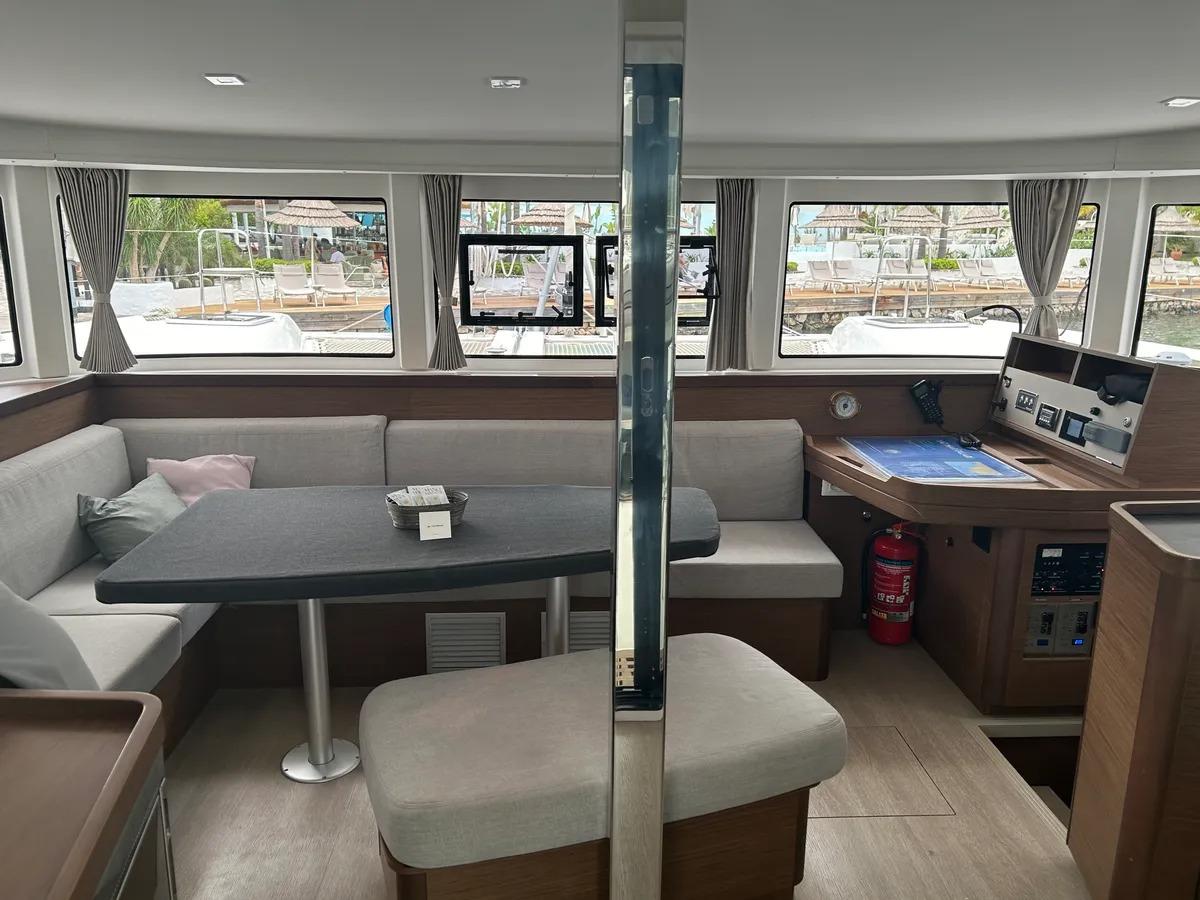 Lagoon 42 - 4 + 1 cab., picture 10