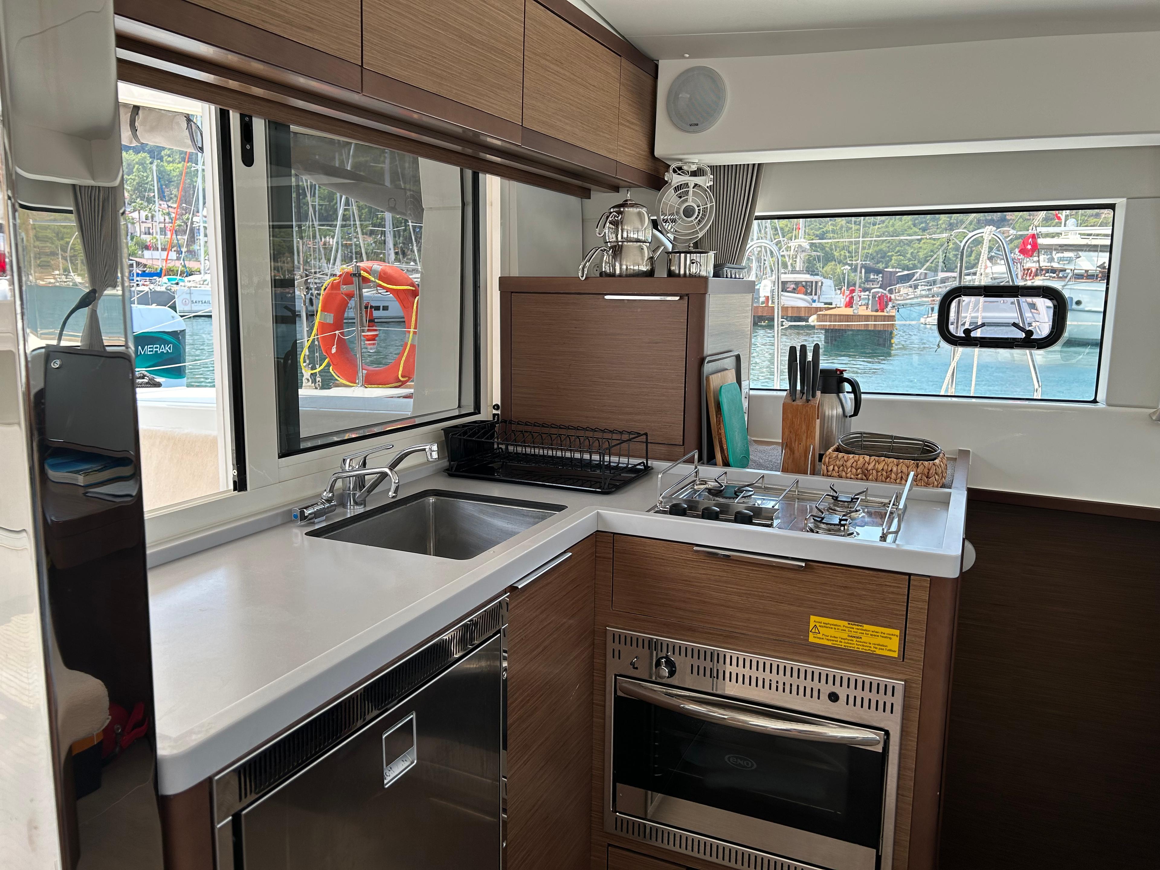 Lagoon 40 - 4 + 1 cab., picture 6