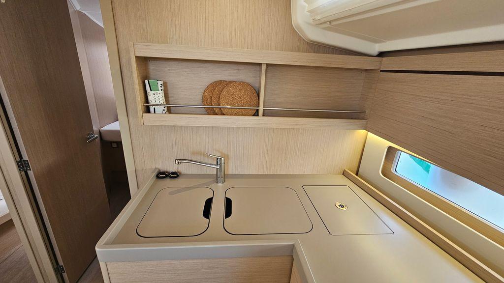 Oceanis 40.1, picture 21