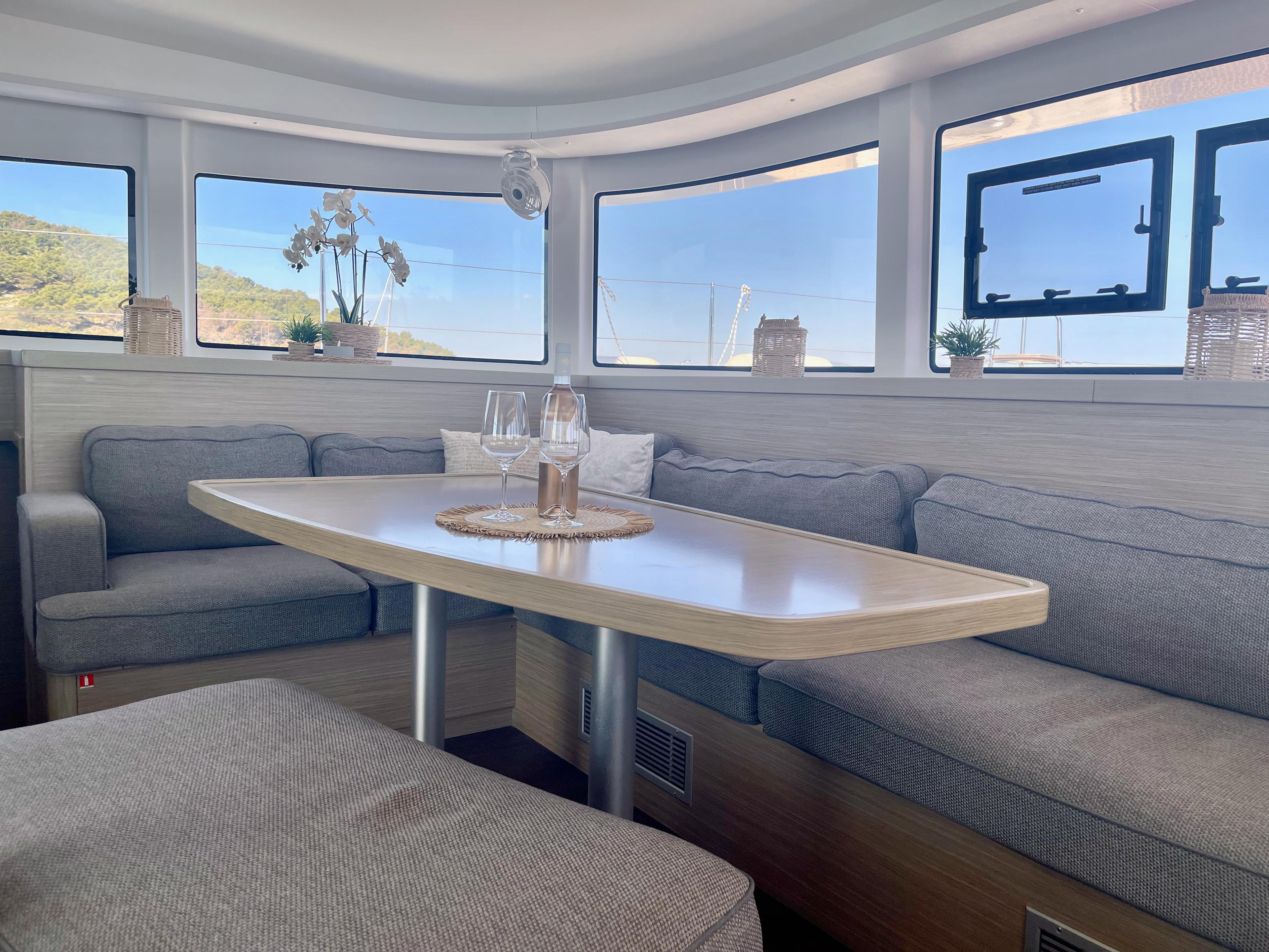 Lagoon 42 - 4 + 1 cab., picture 12