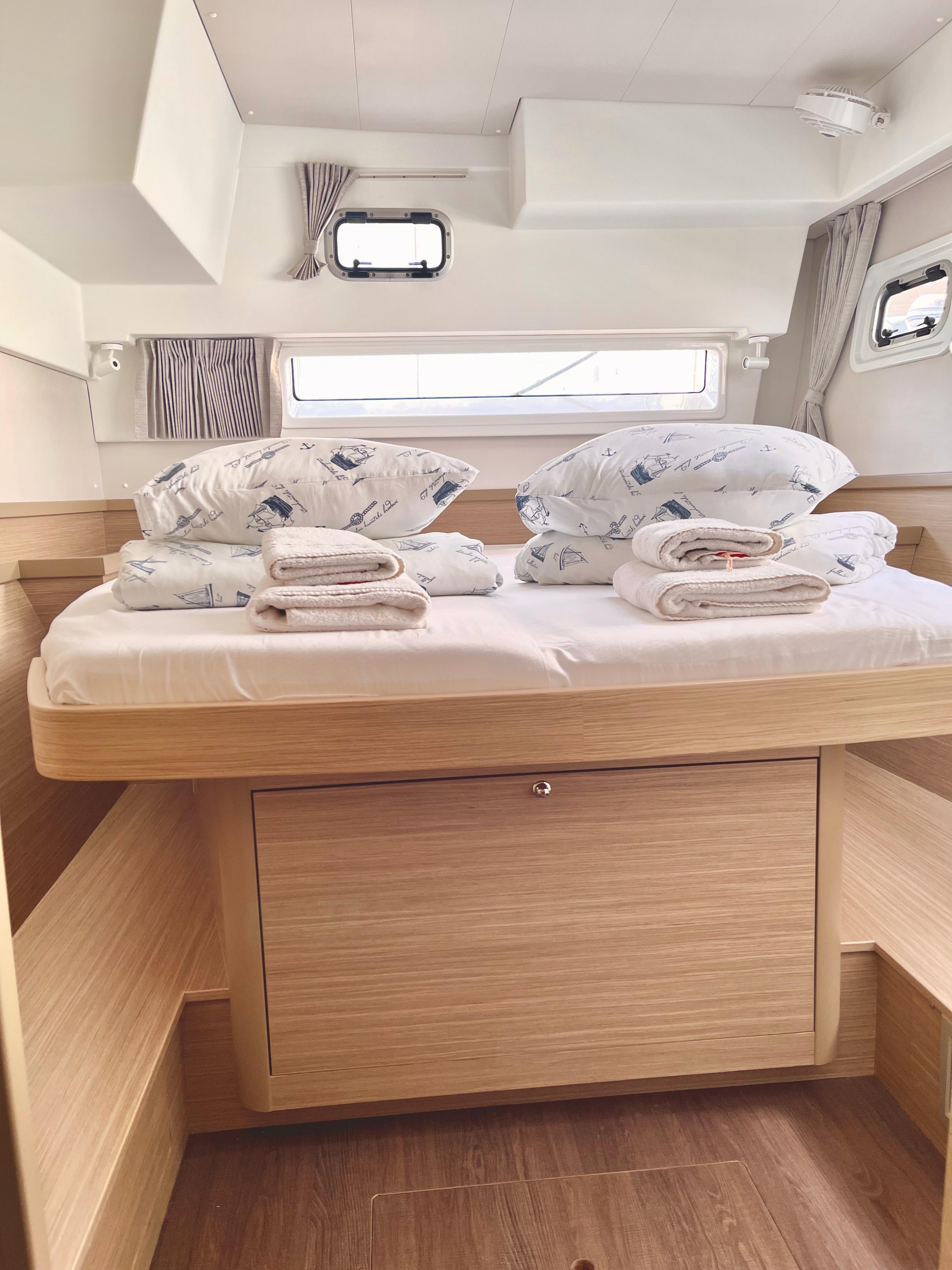 Lagoon 42 - 4 + 1 cab., picture 25