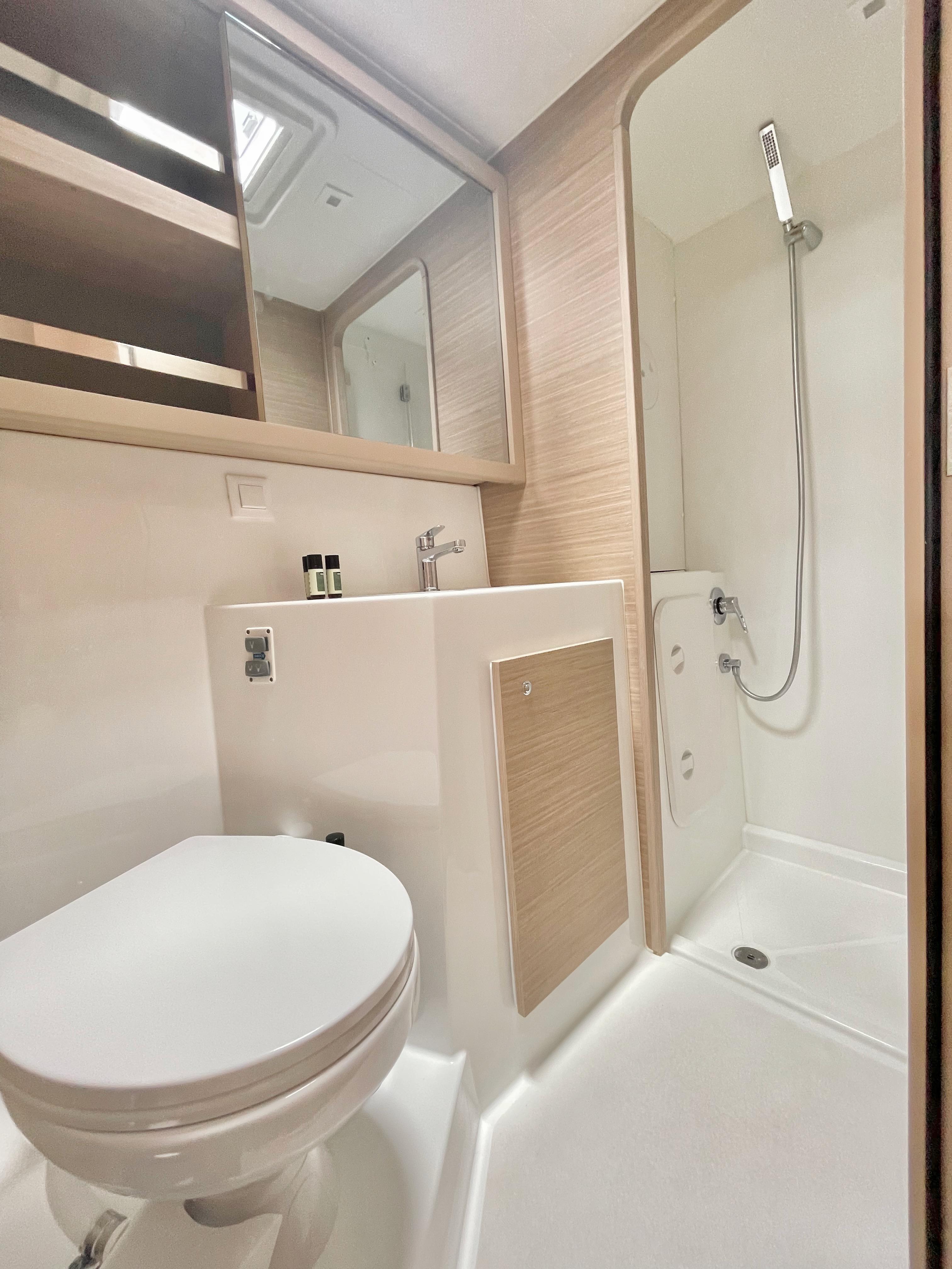 Lagoon 42 - 4 + 1 cab., picture 34