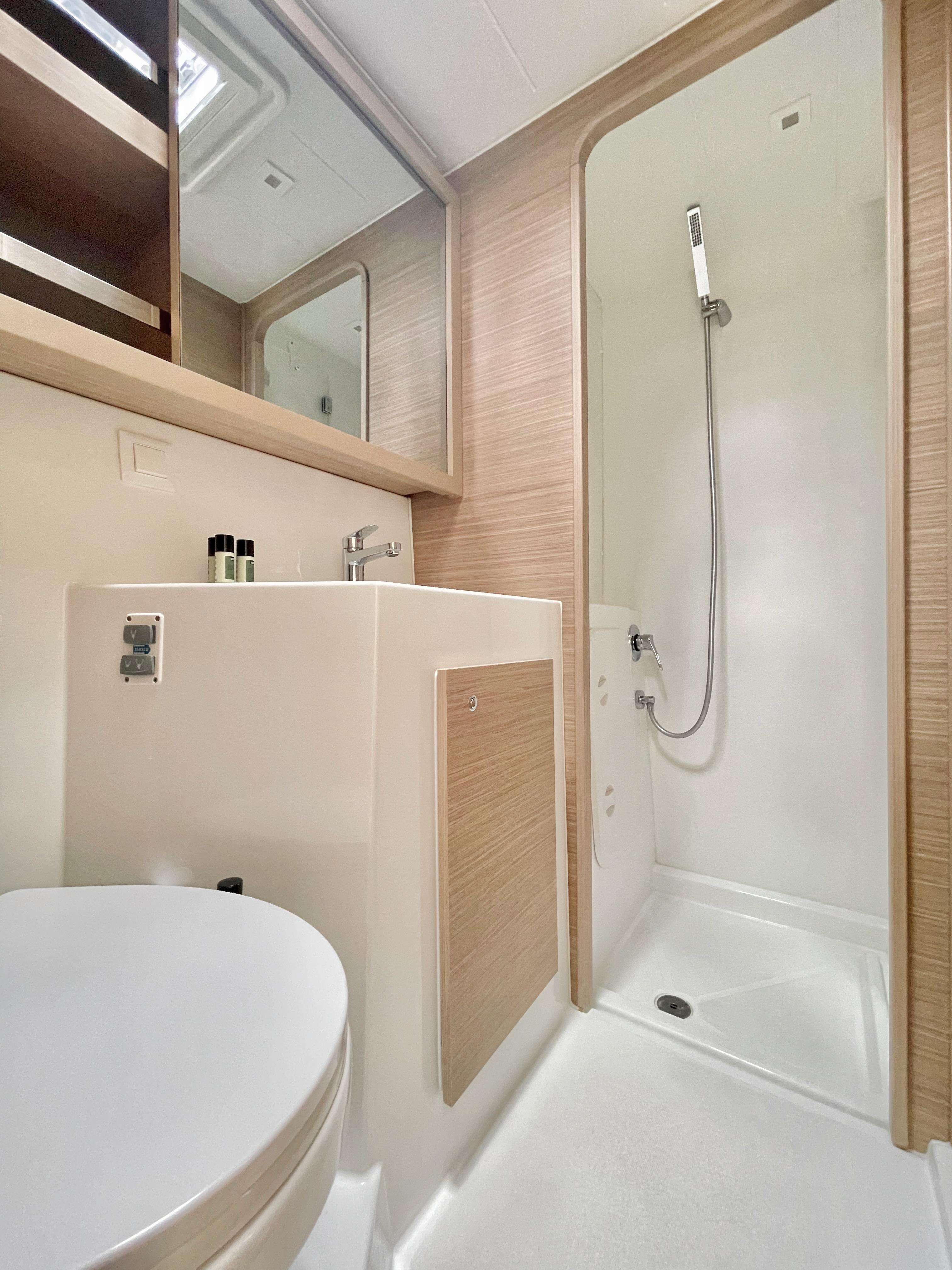 Lagoon 42 - 4 + 1 cab., picture 33