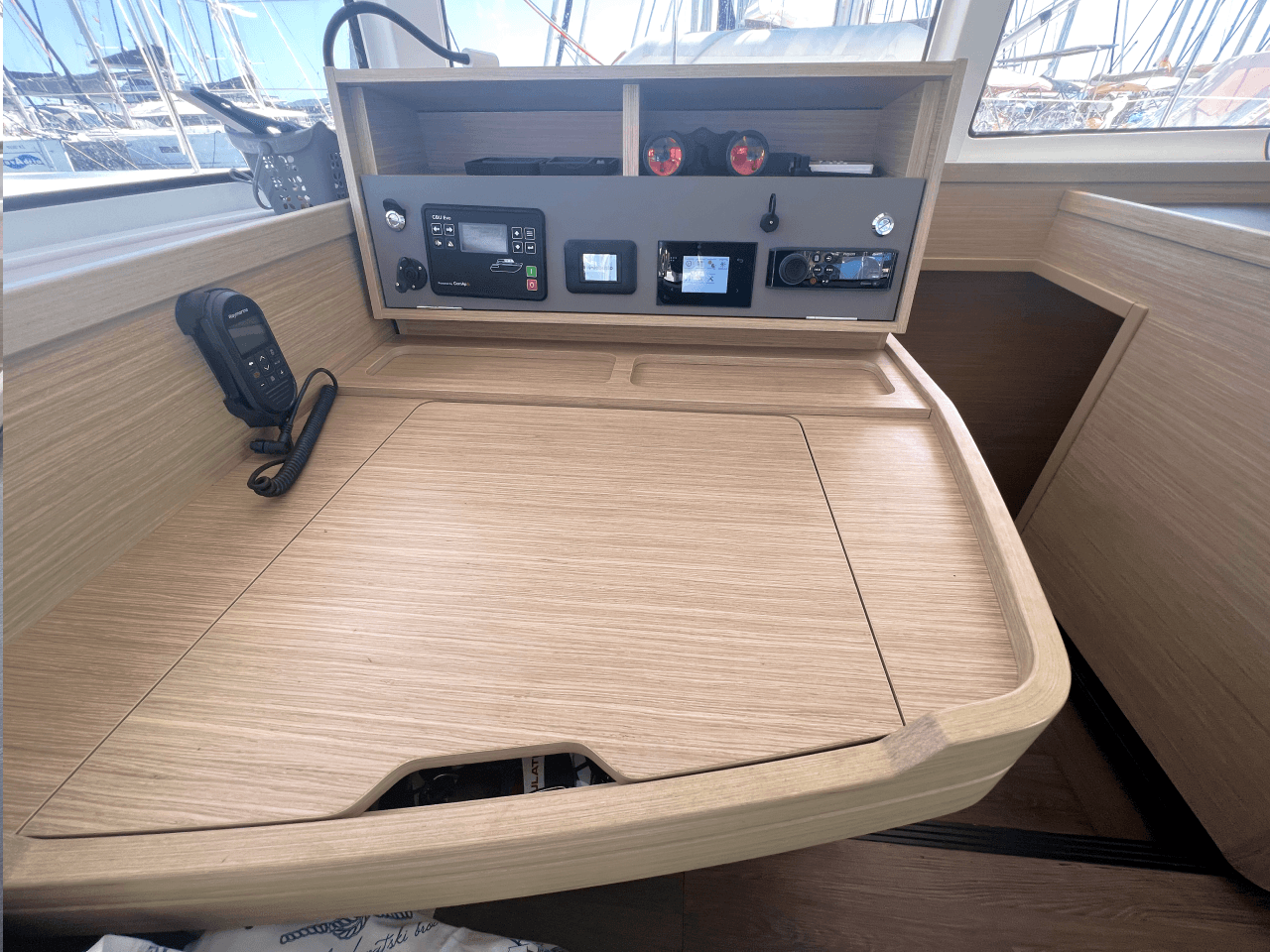 Lagoon 42 - 4 + 1 cab., picture 17