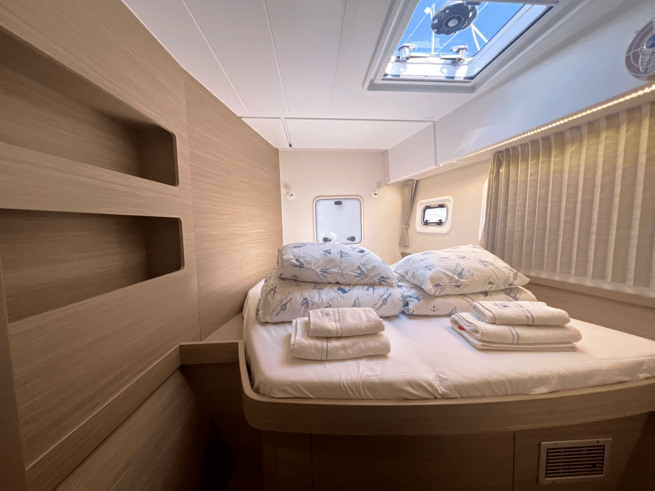 Lagoon 42 - 4 + 1 cab., picture 28