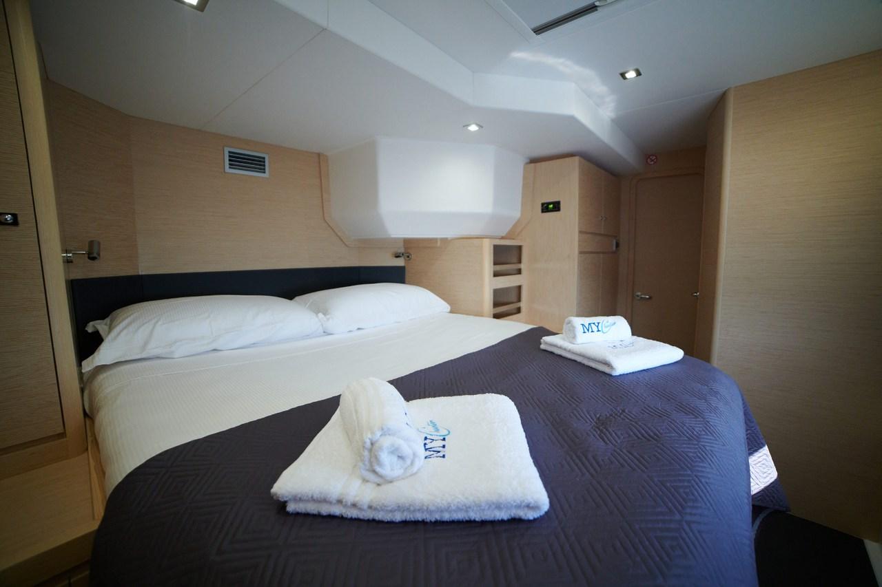 Dufour 48 Catamaran - 5 + 1 cab., picture 13