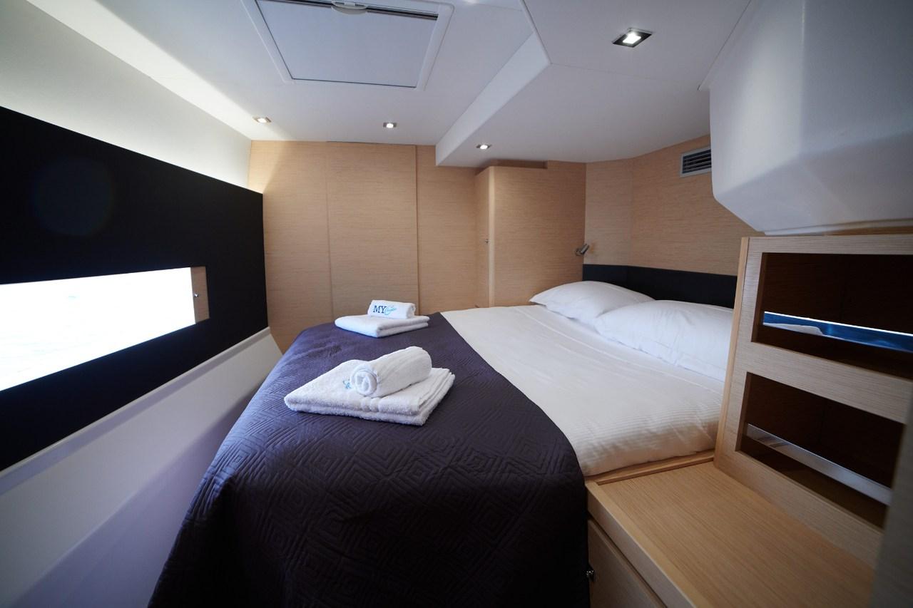 Dufour 48 Catamaran - 5 + 1 cab., picture 11