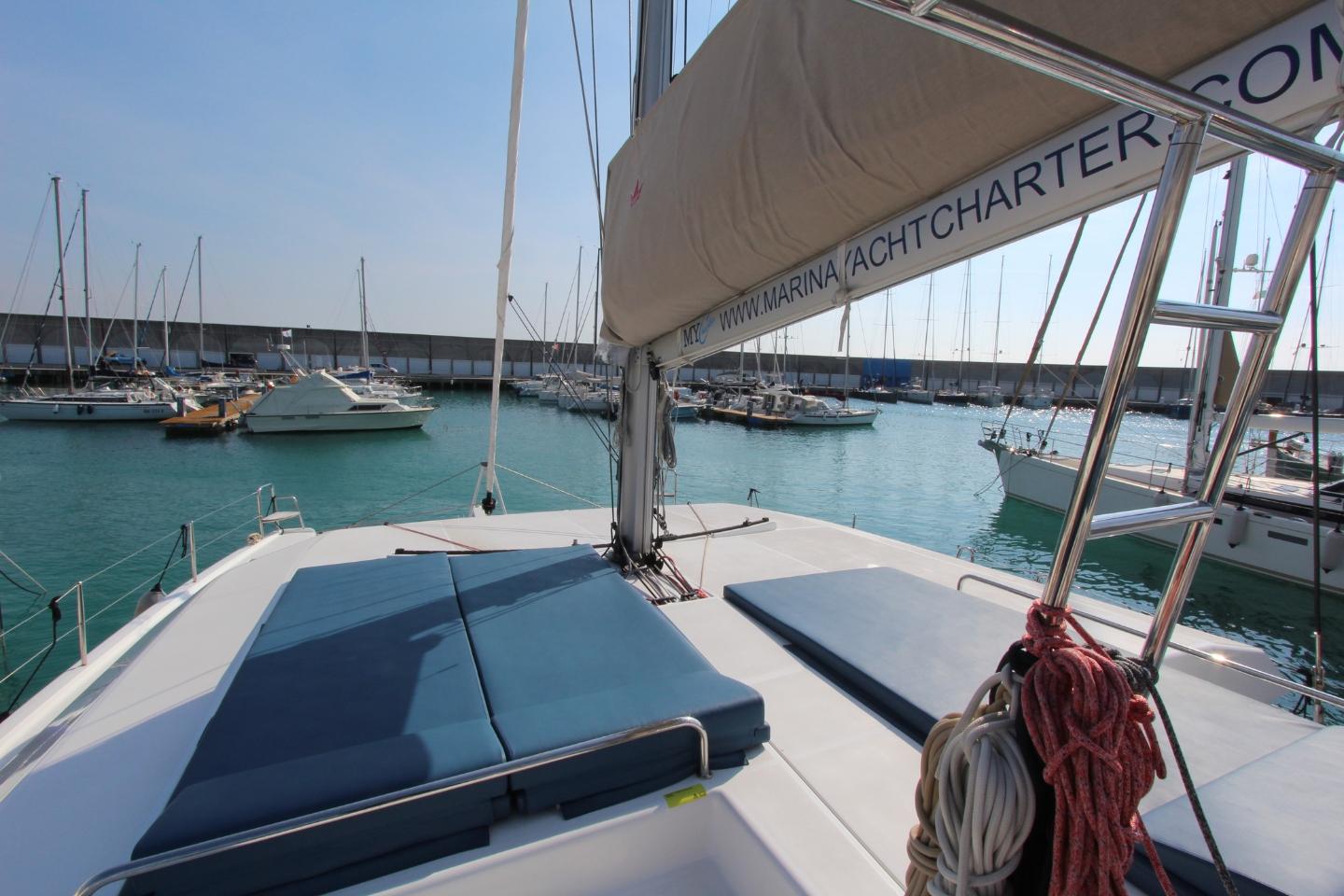 Dufour 48 Catamaran - 5 + 1 cab., picture 7