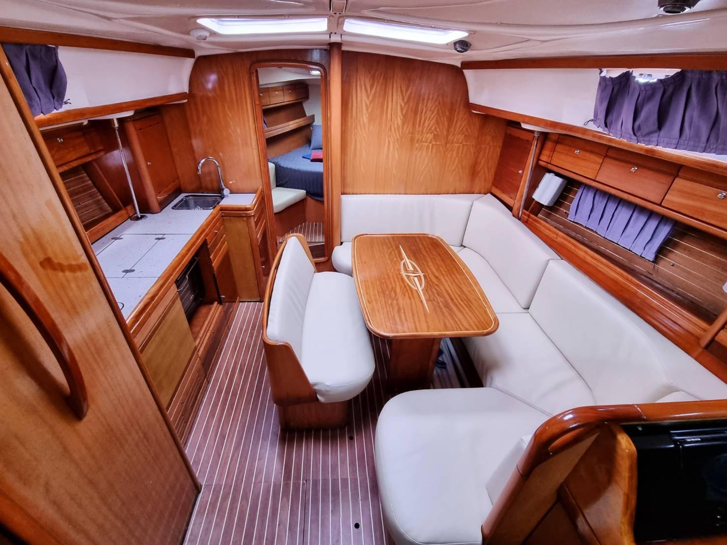 Bavaria 39 Cruiser, picture 7