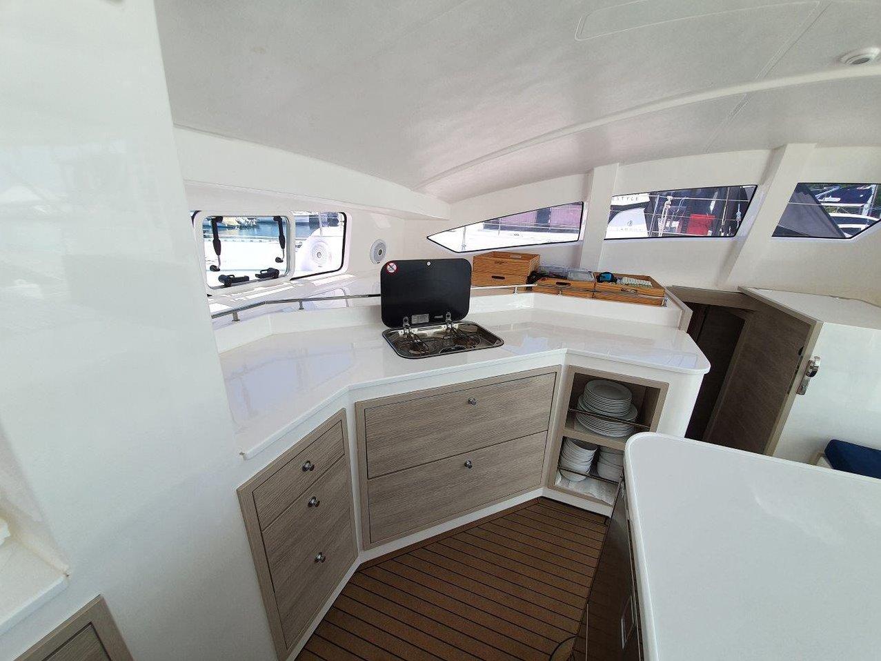 Island Spirit 410, picture 11