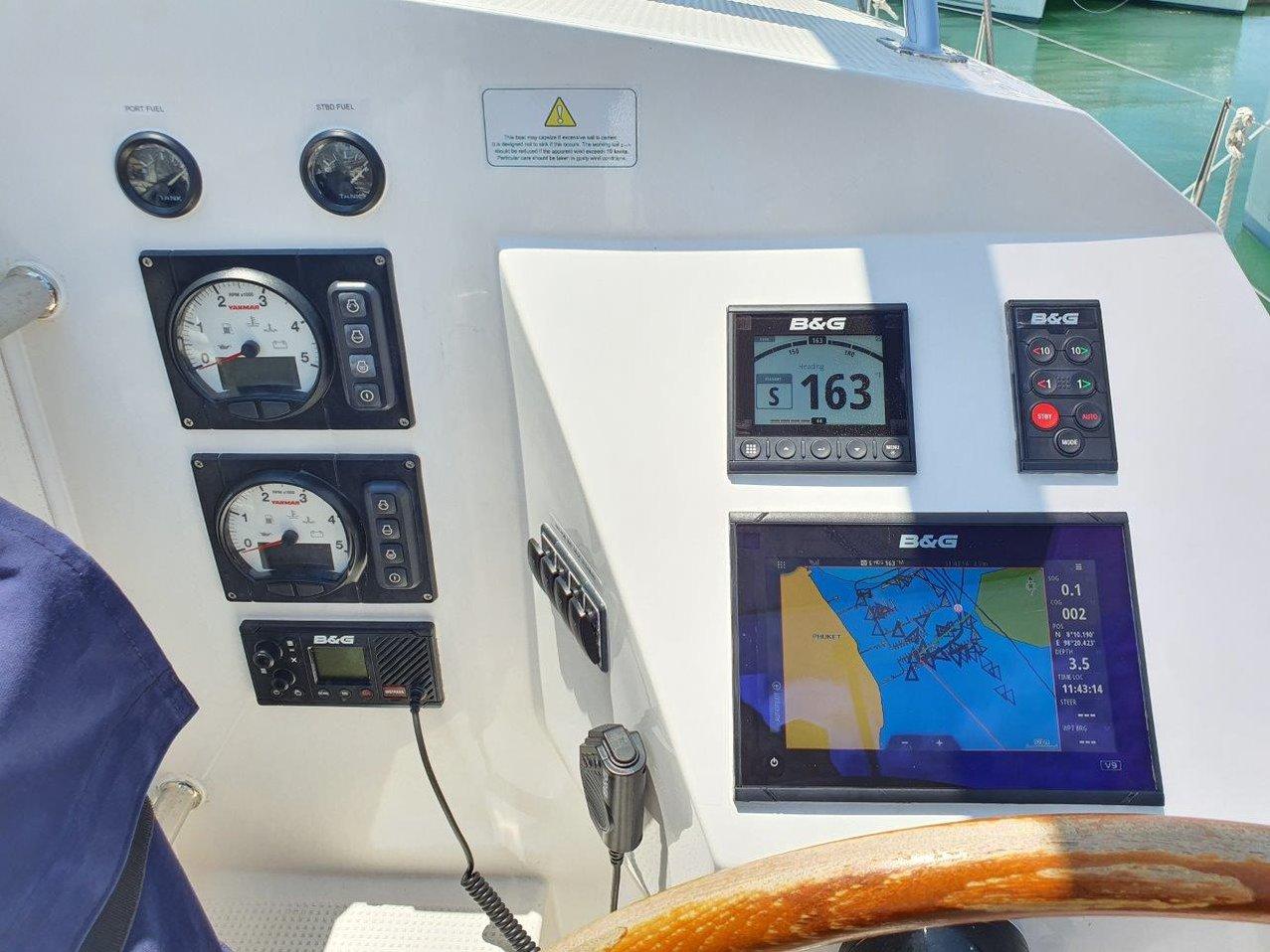 Island Spirit 410, picture 6