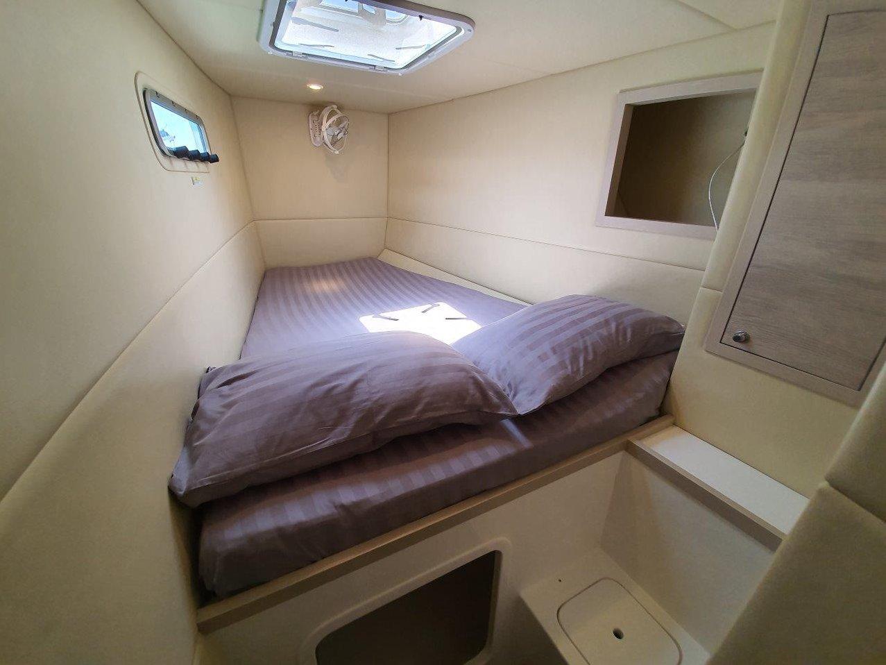 Island Spirit 410, picture 13