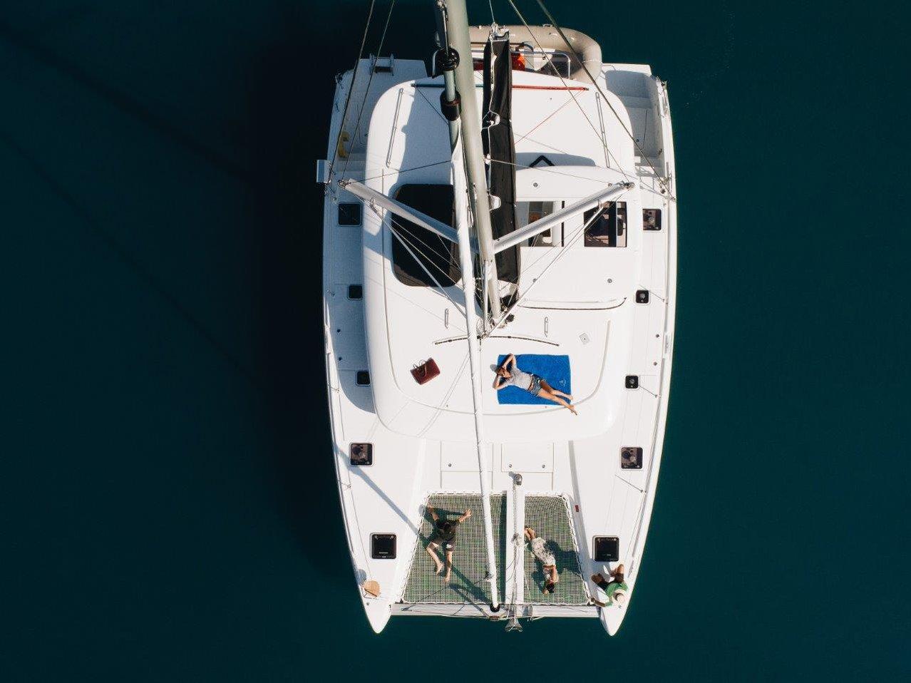 Lagoon 42 - 4 + 2 cab., picture 3