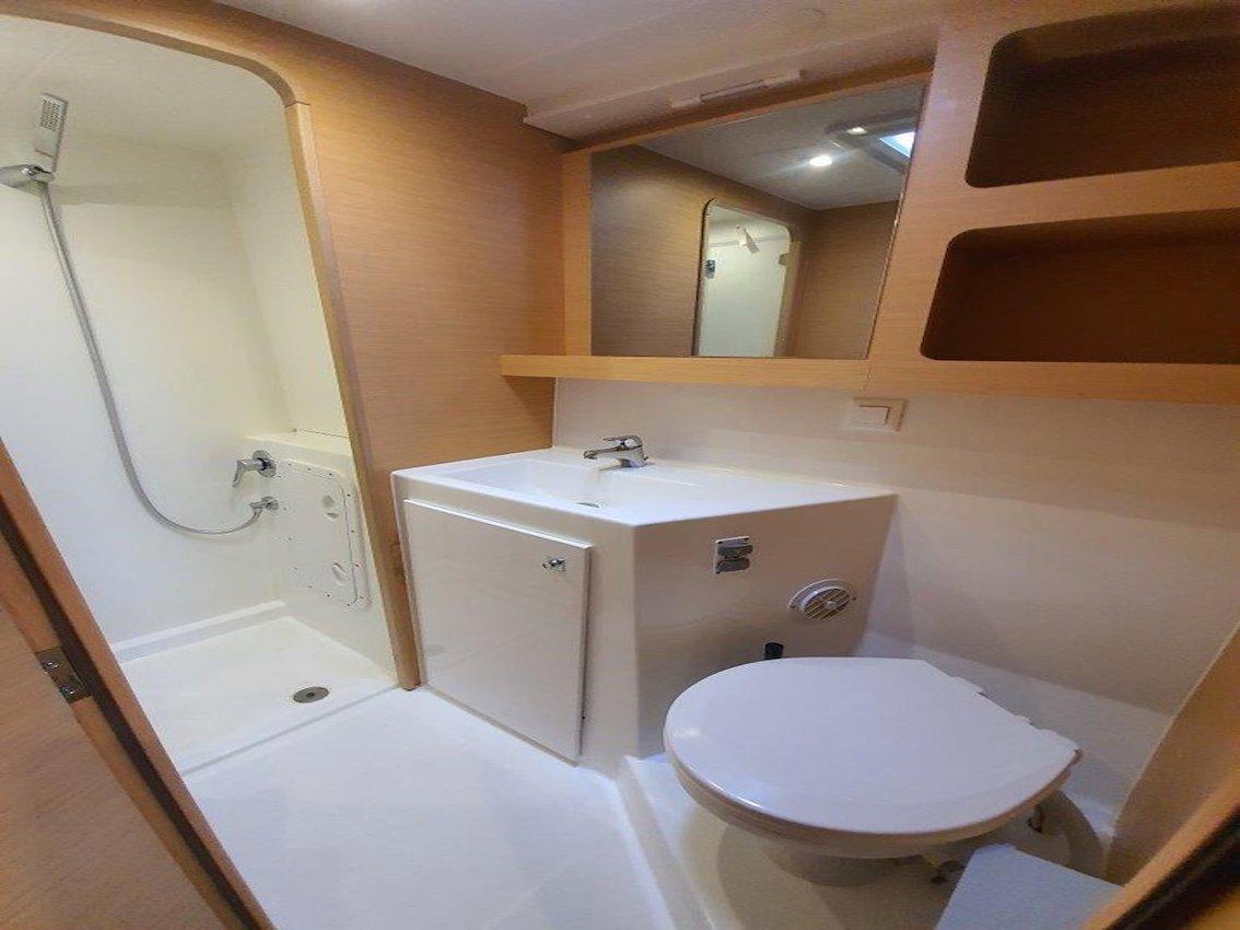 Lagoon 42 - 4 + 2 cab., picture 12