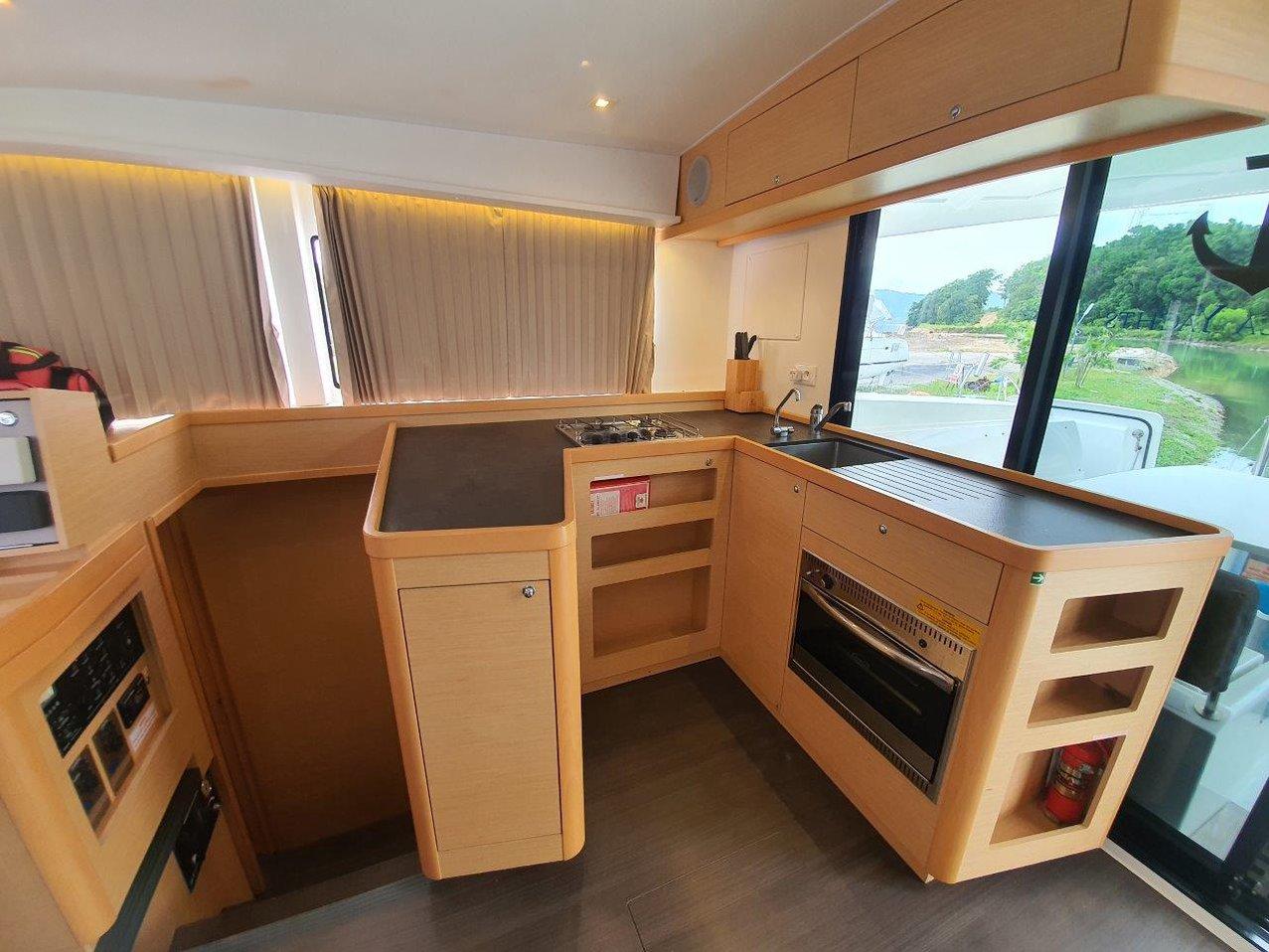 Lagoon 42 - 4 + 2 cab., picture 8