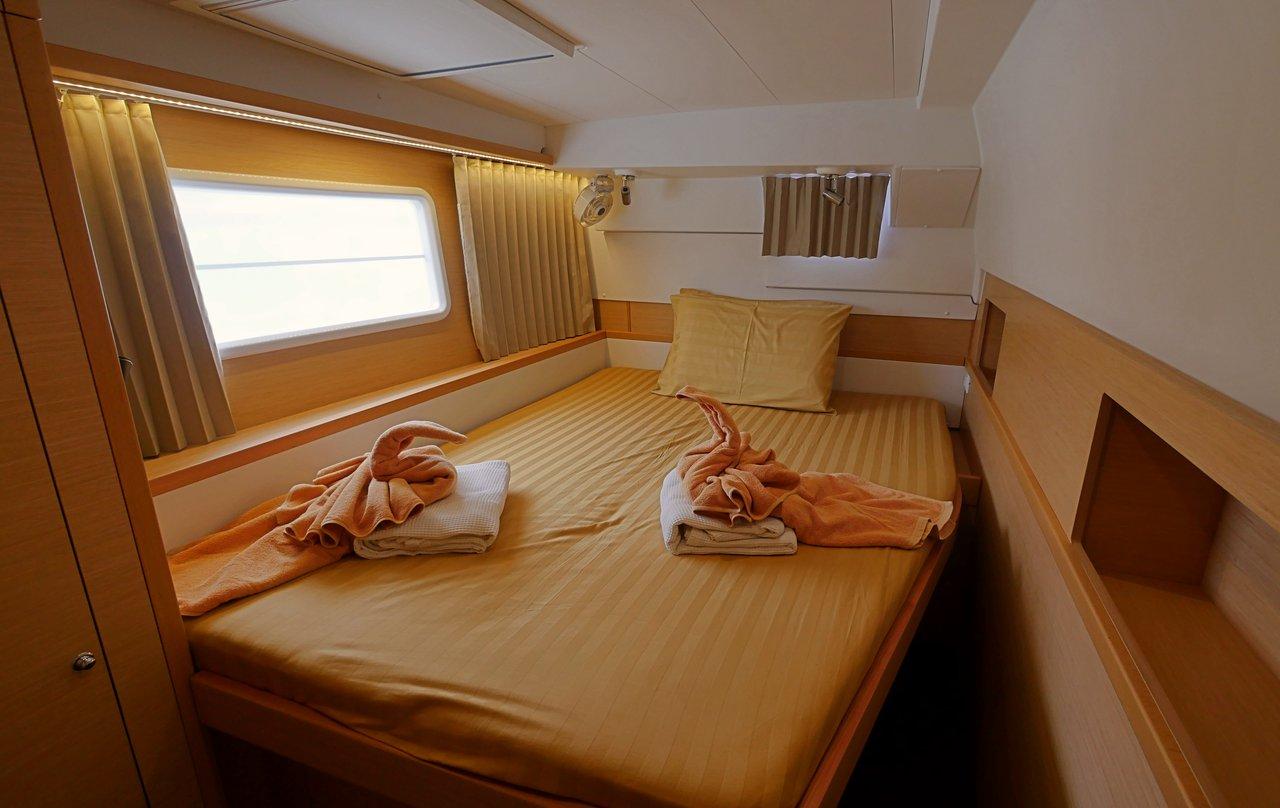 Lagoon 400 S2 - 4 + 1 cab. - Anastasia, picture 20